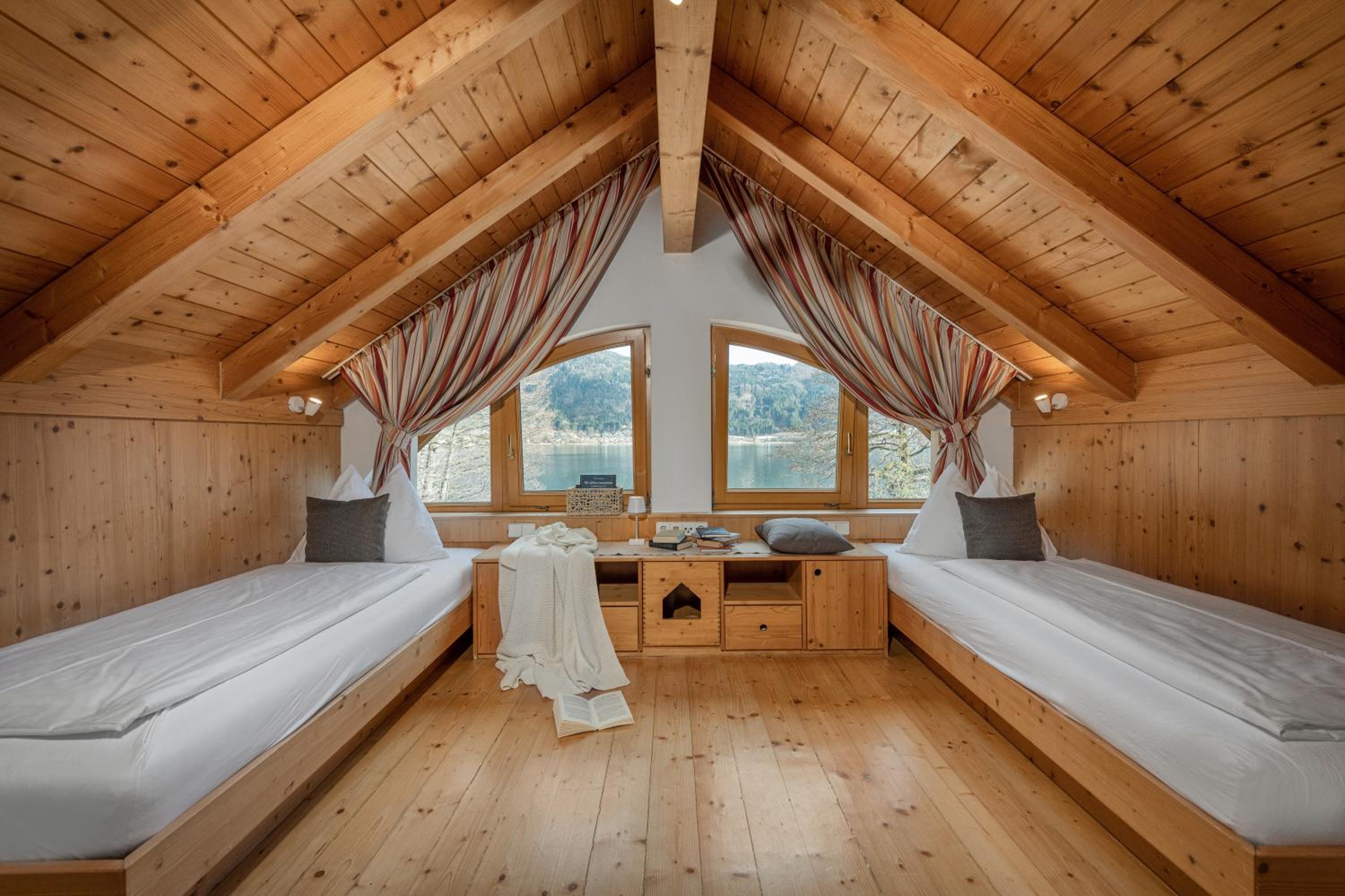Family Suite with Lake View