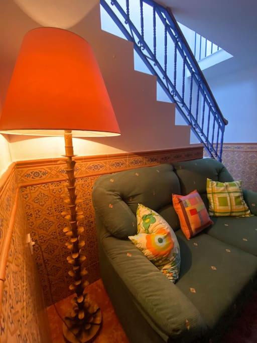 Five-Bedroom House photo 2