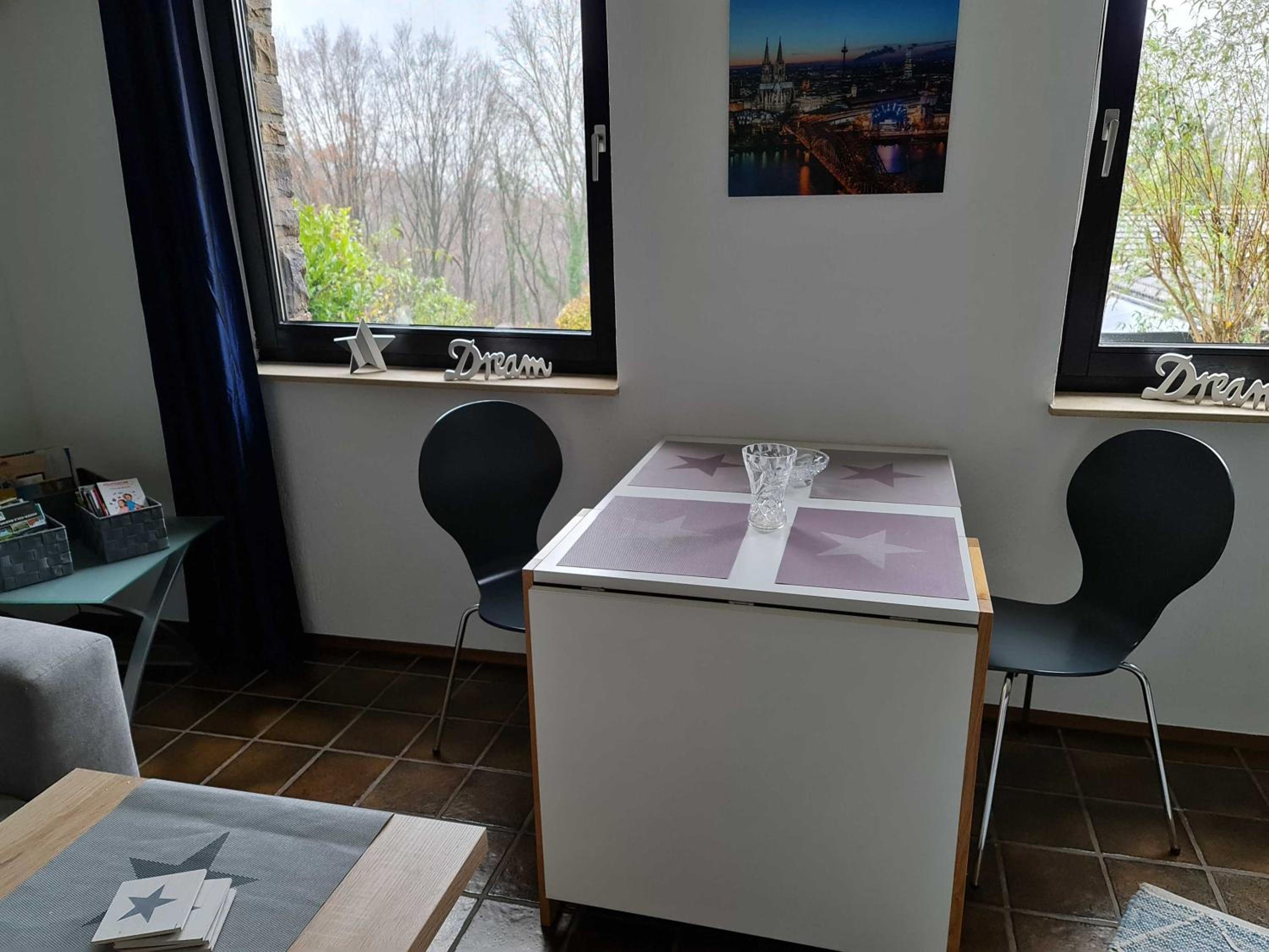 One-Bedroom Apartment with Shower photo 3