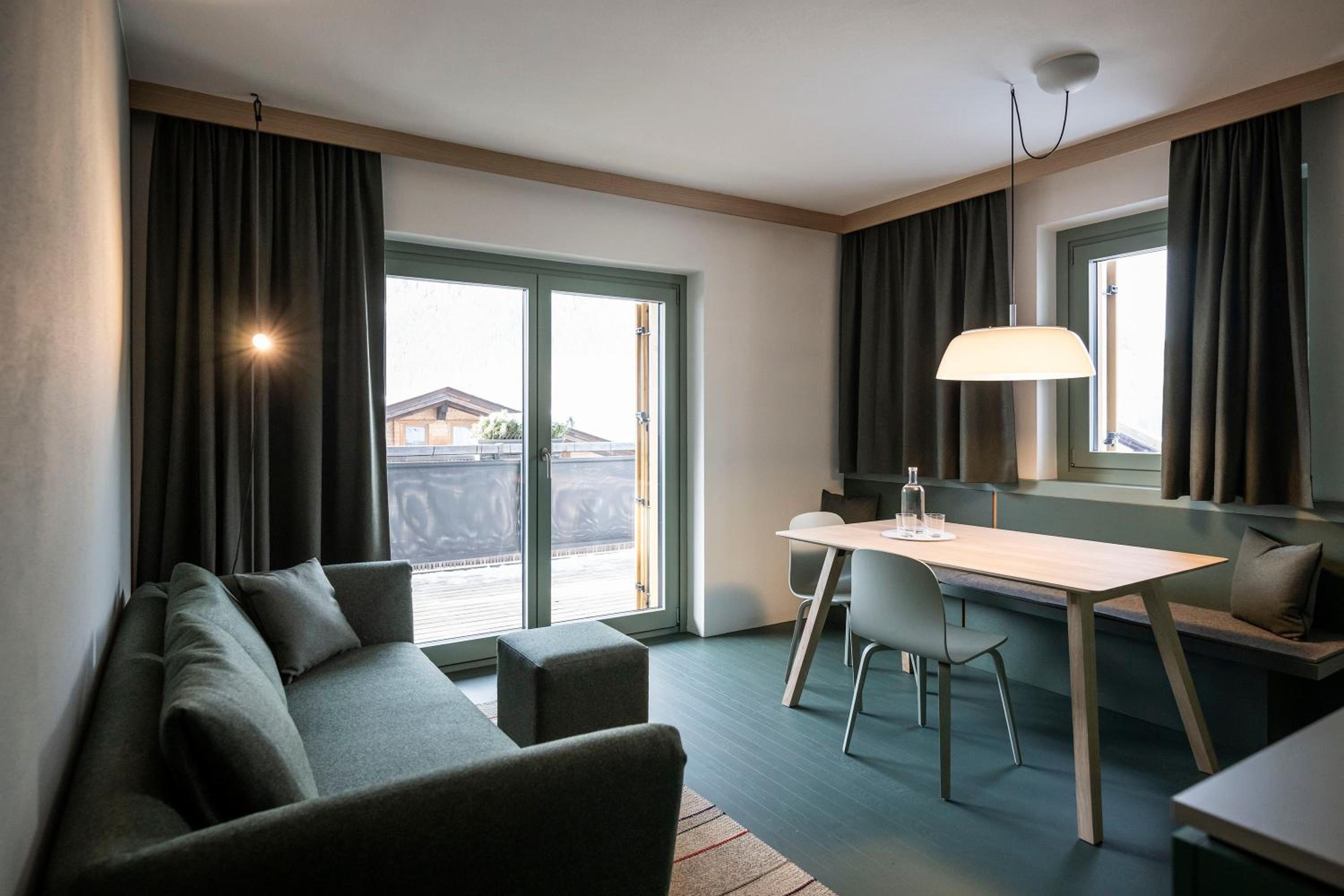 Apartment with Mountain View photo 1