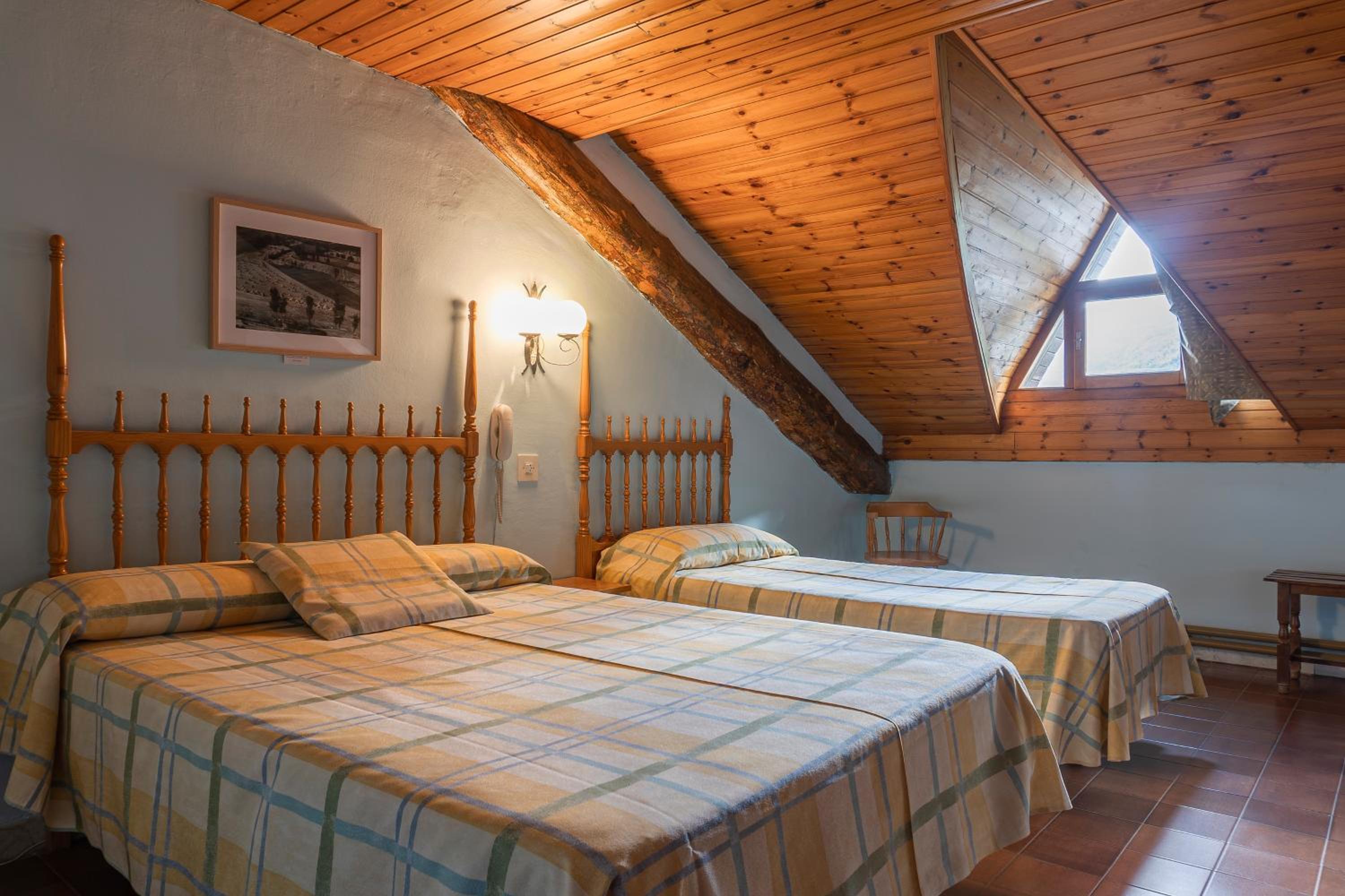 Habitación triple (2 adultos + 1 niño)
