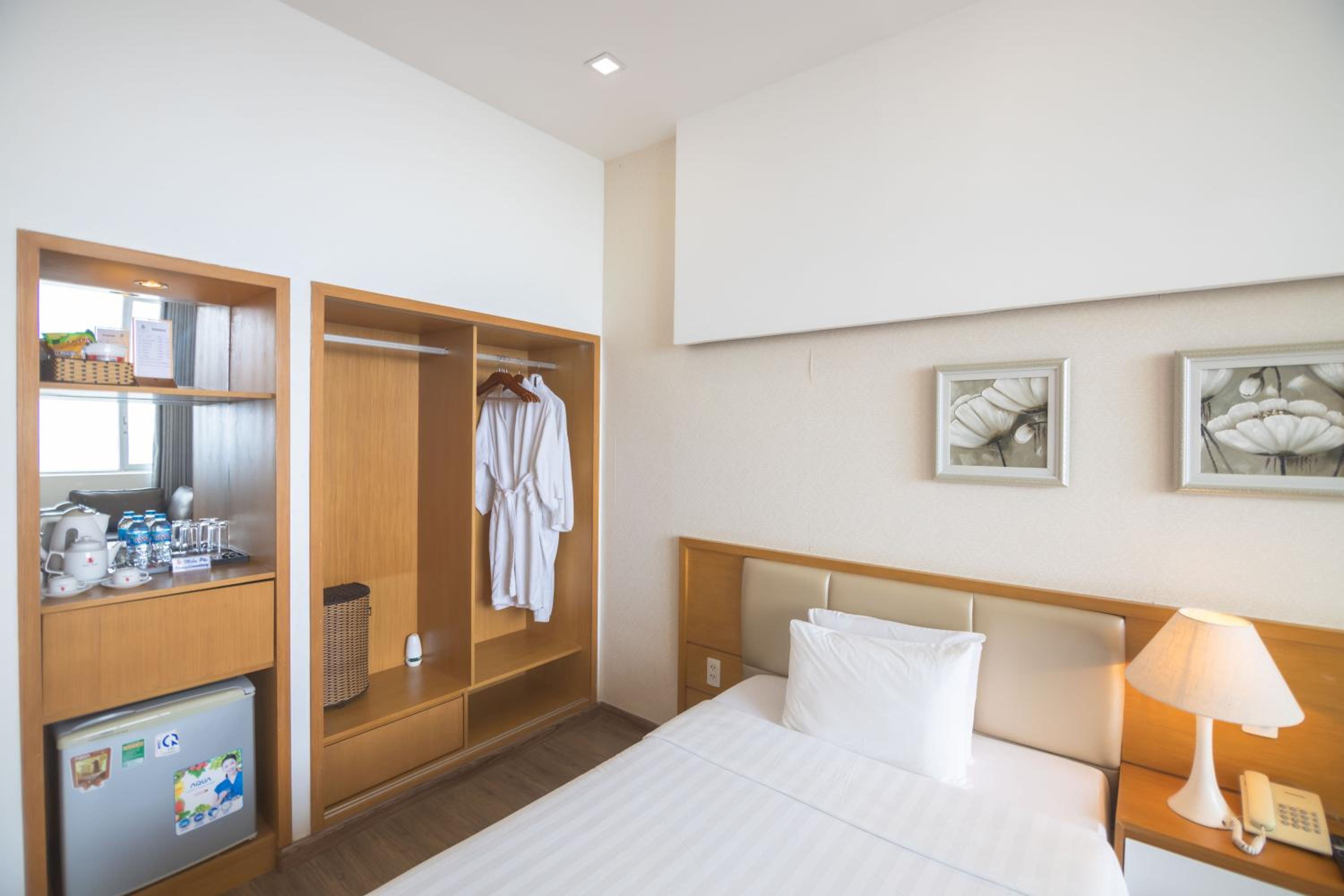 Deluxe Double or Twin Room with City View photo 3