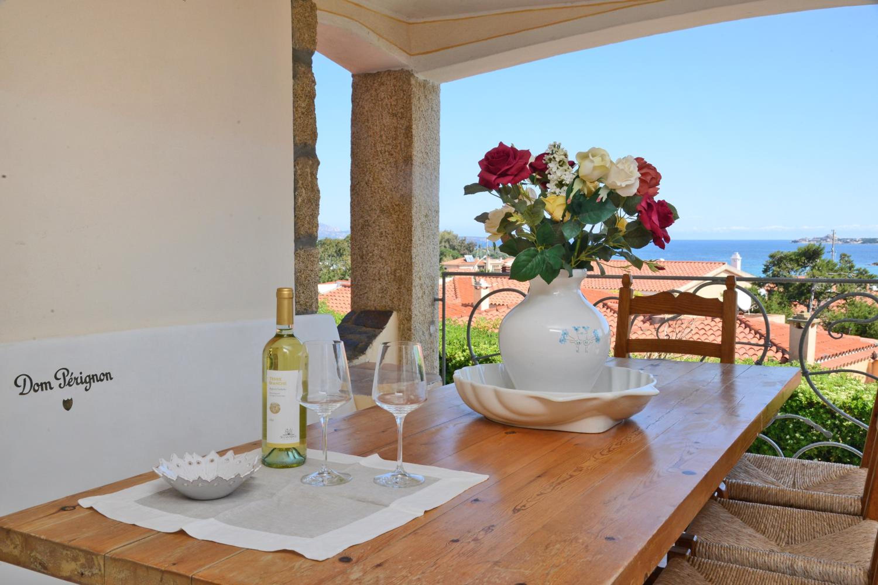 Villa photo 2