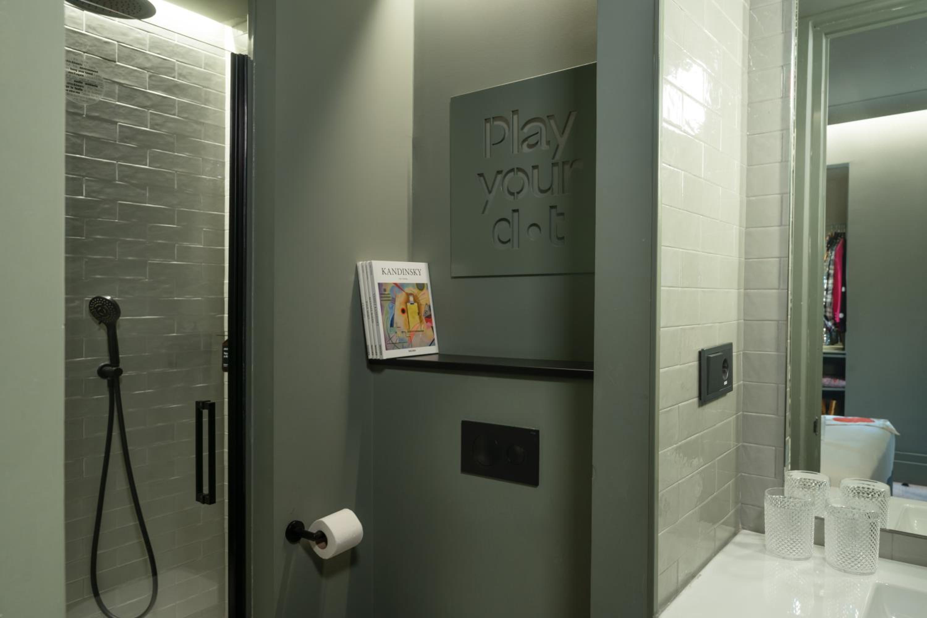 Classic Room - Photo 5