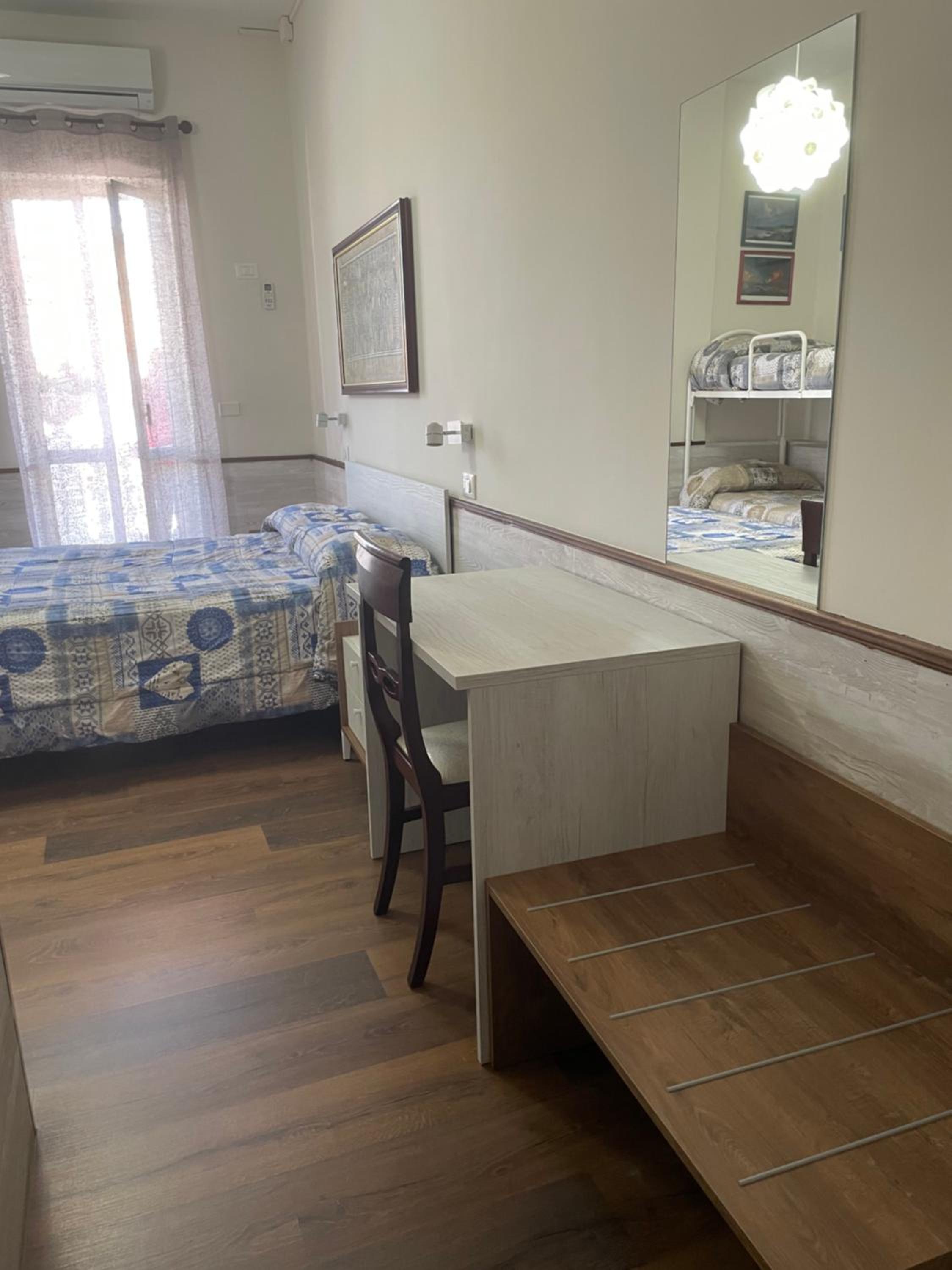 Deluxe Quadruple Room - Photo 5