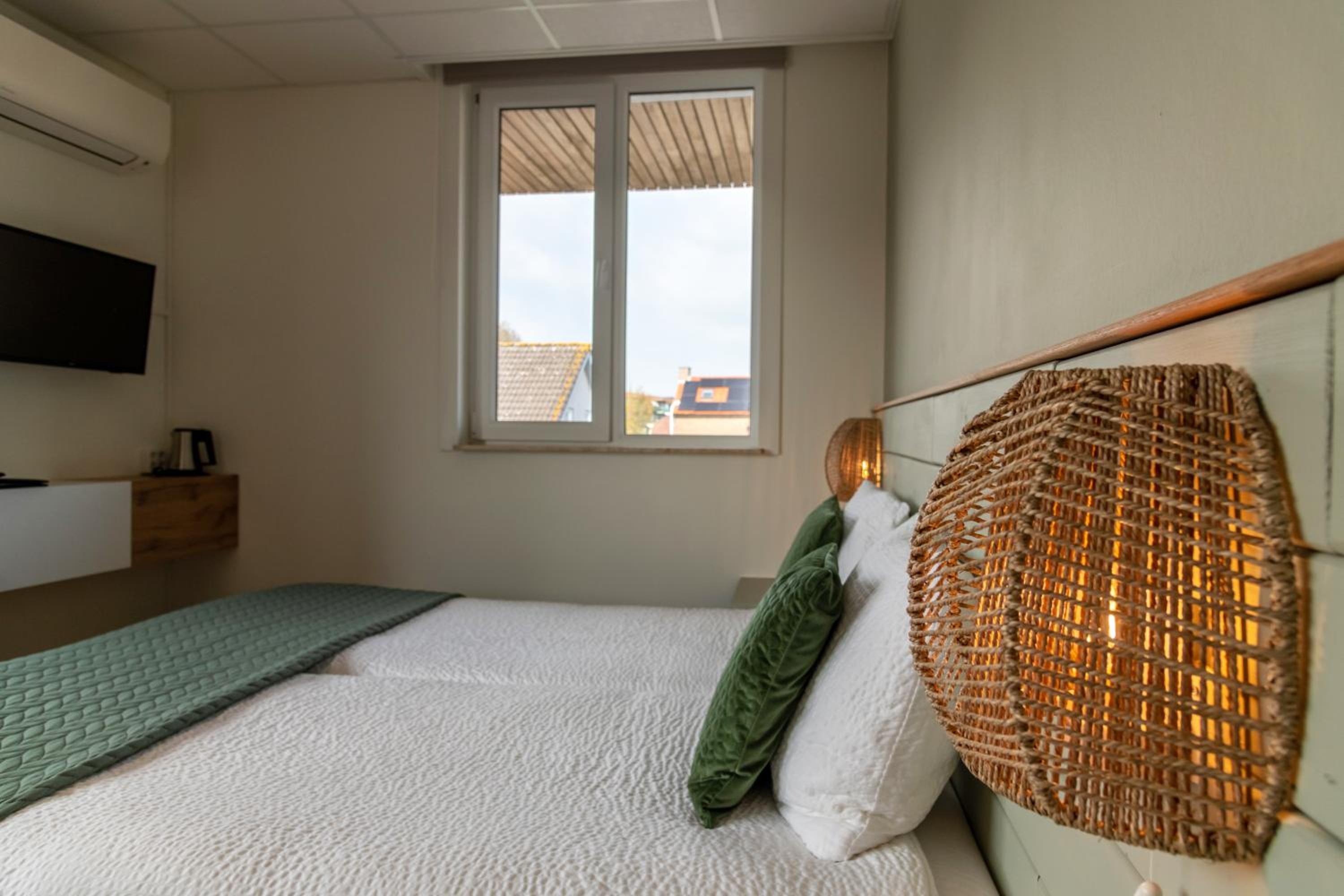 Double Room with Two Double Beds photo 2