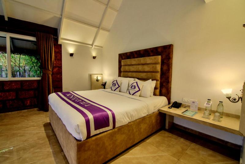 Courtyard Prime Villa with Private Pool and Outdoor Jacuzzi. Stand-Alone Villa