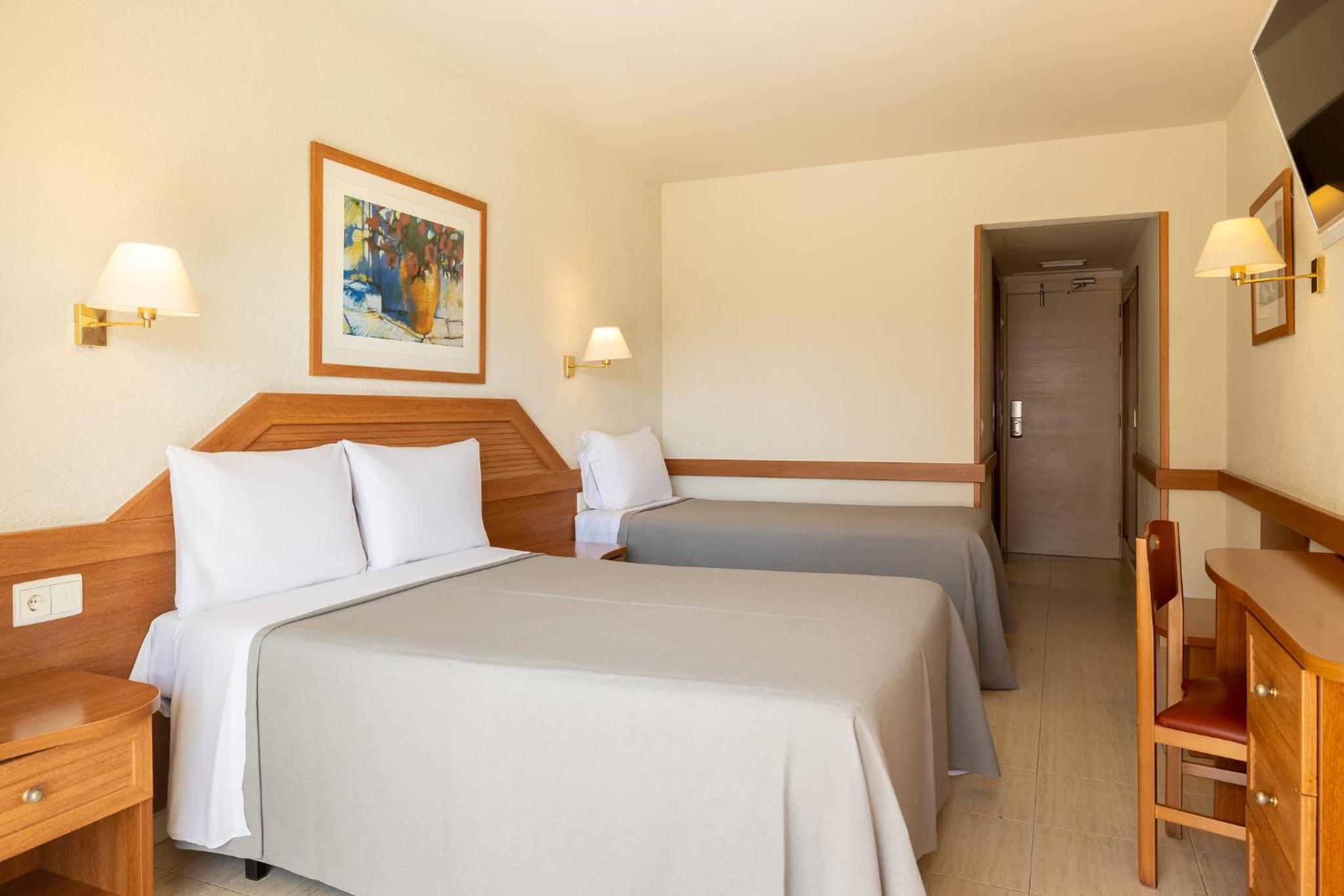 Triple Room with Pool View (3 Adults)