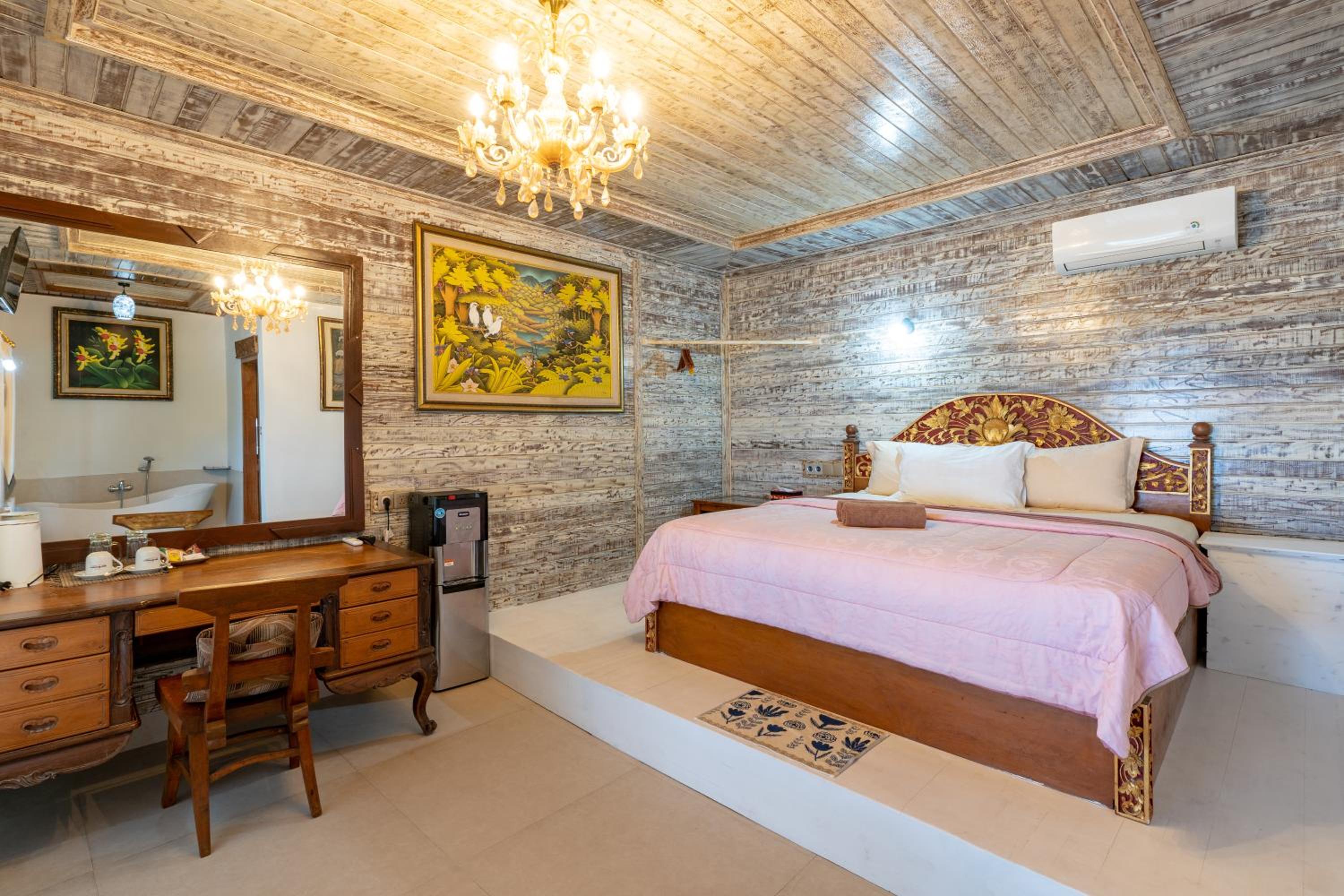 Deluxe Double Room with Balcony and Sea View
