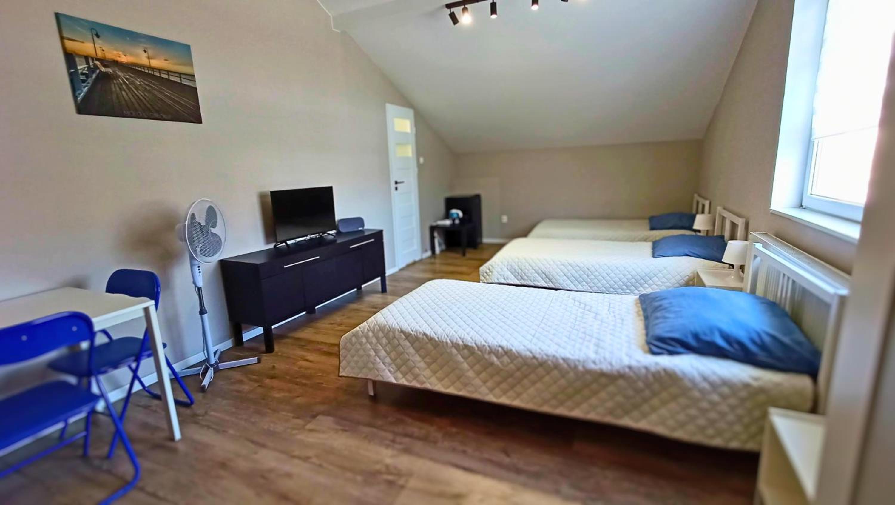 Triple Room with Private Bathroom photo 3