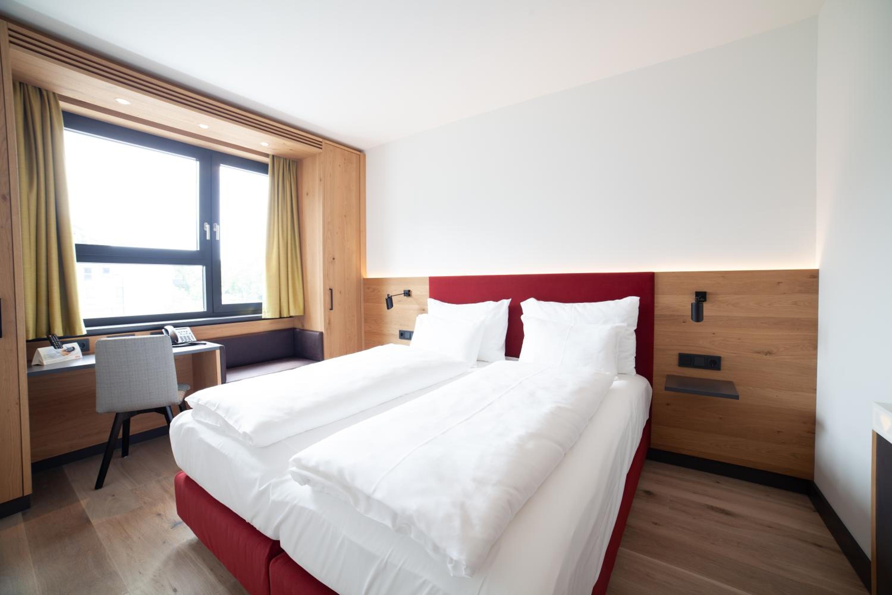 Classic Double Room - Non-Smoking