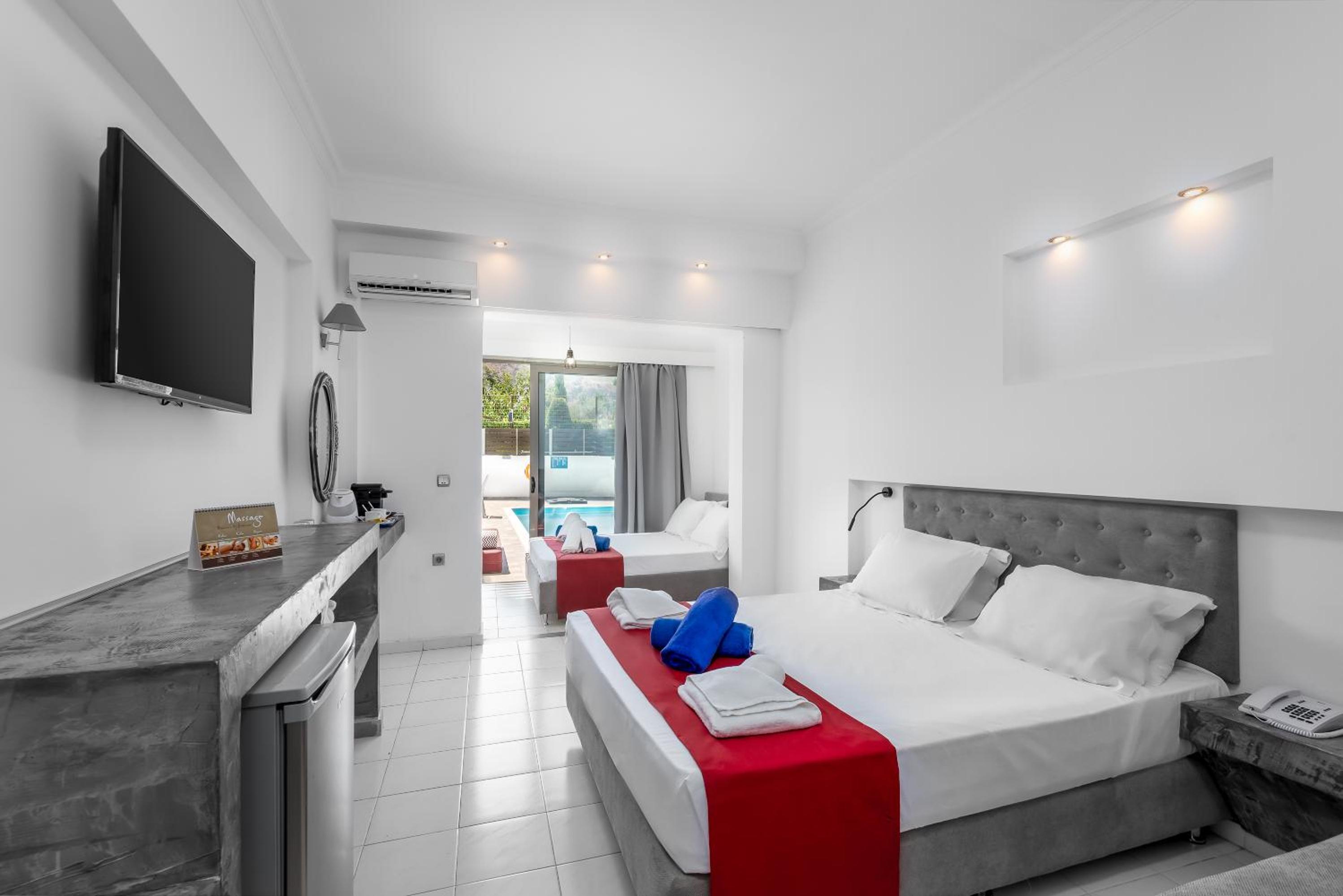 Family Room with Sharing Pool (2 adults + 3 children)