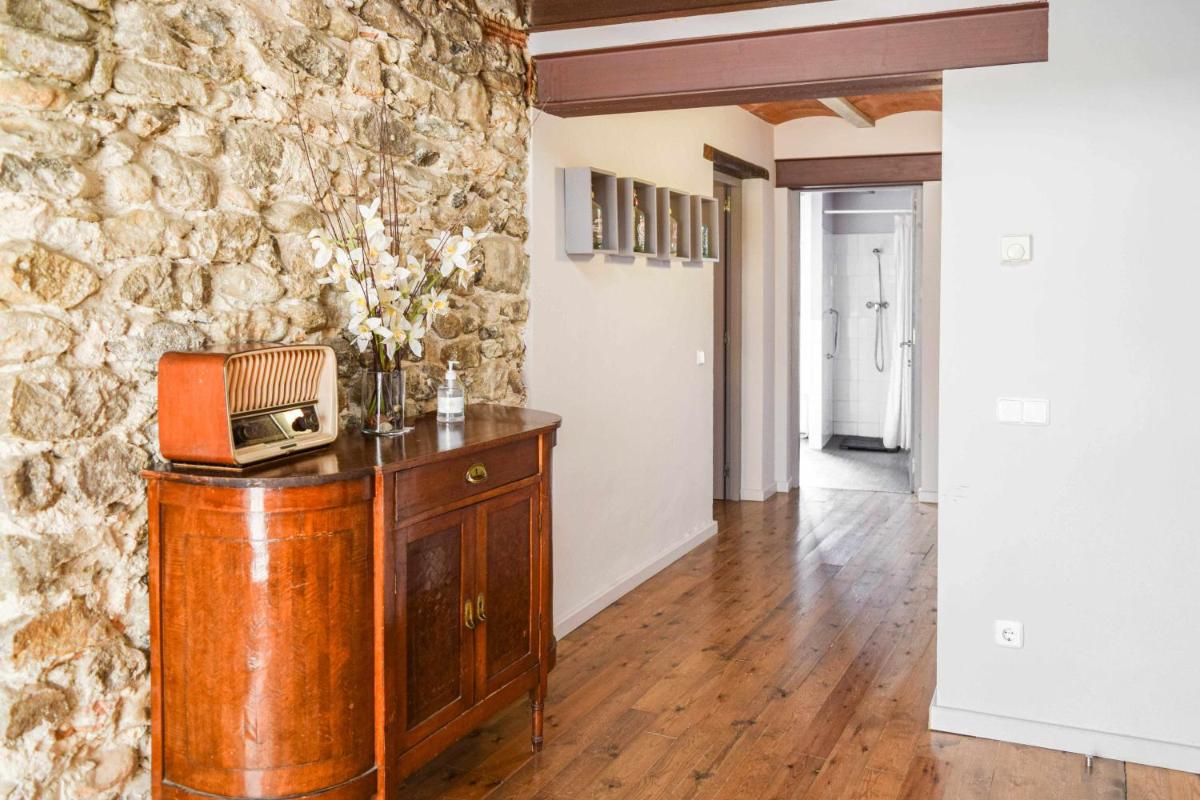 Three-Bedroom House photo 3