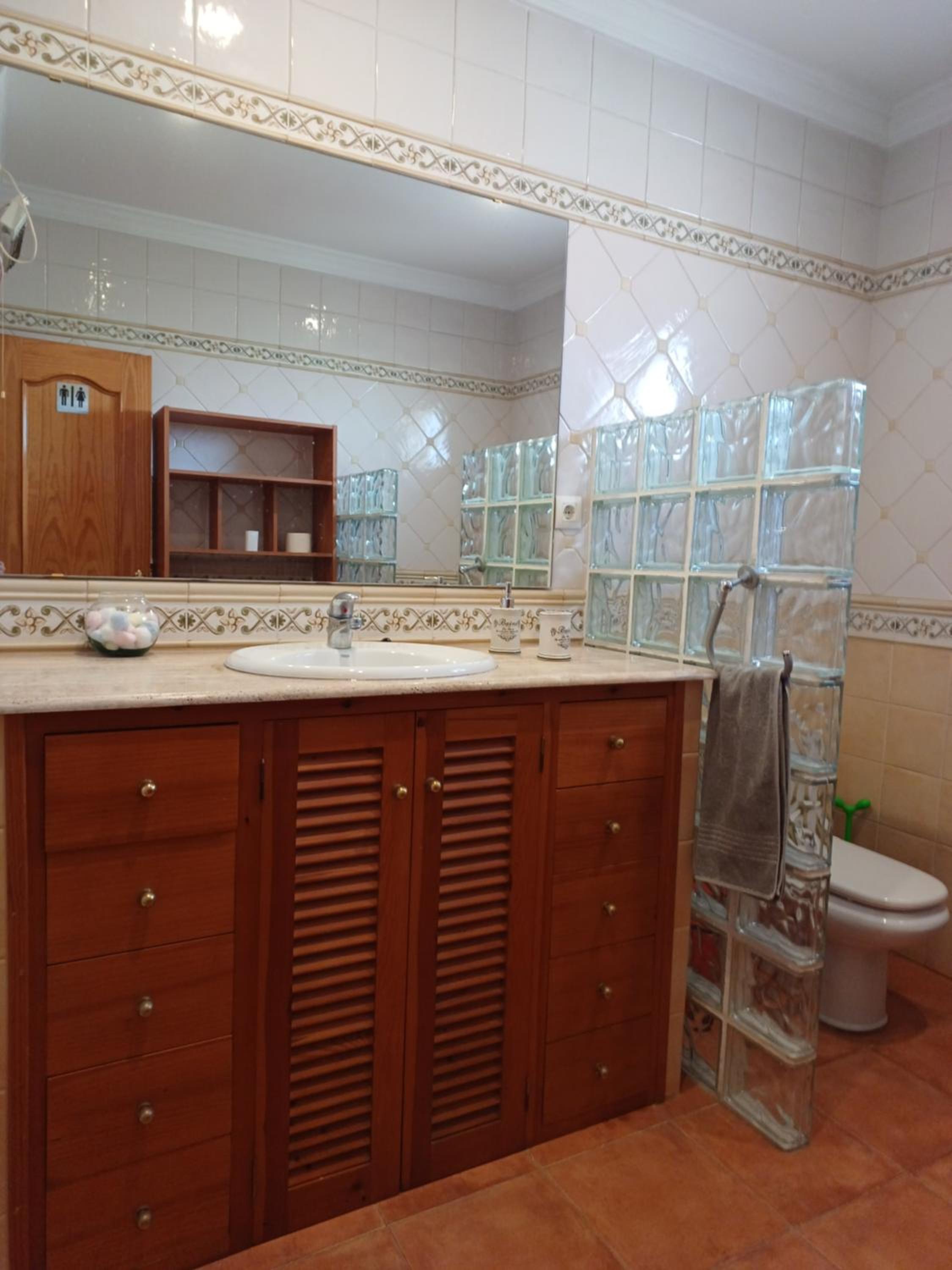 Standard Double Room with Shared Bathroom photo 2