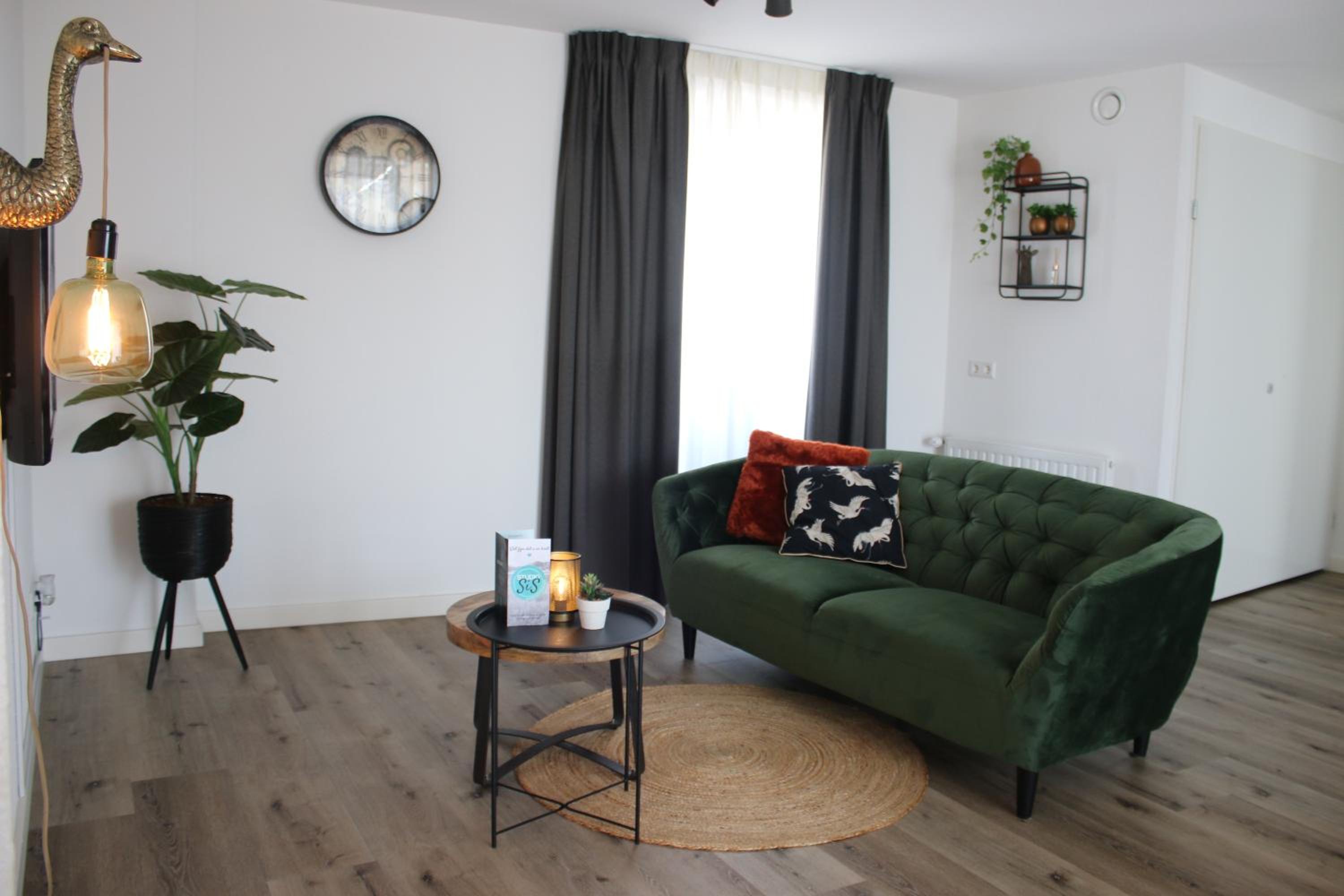 Deluxe Apartment photo 1