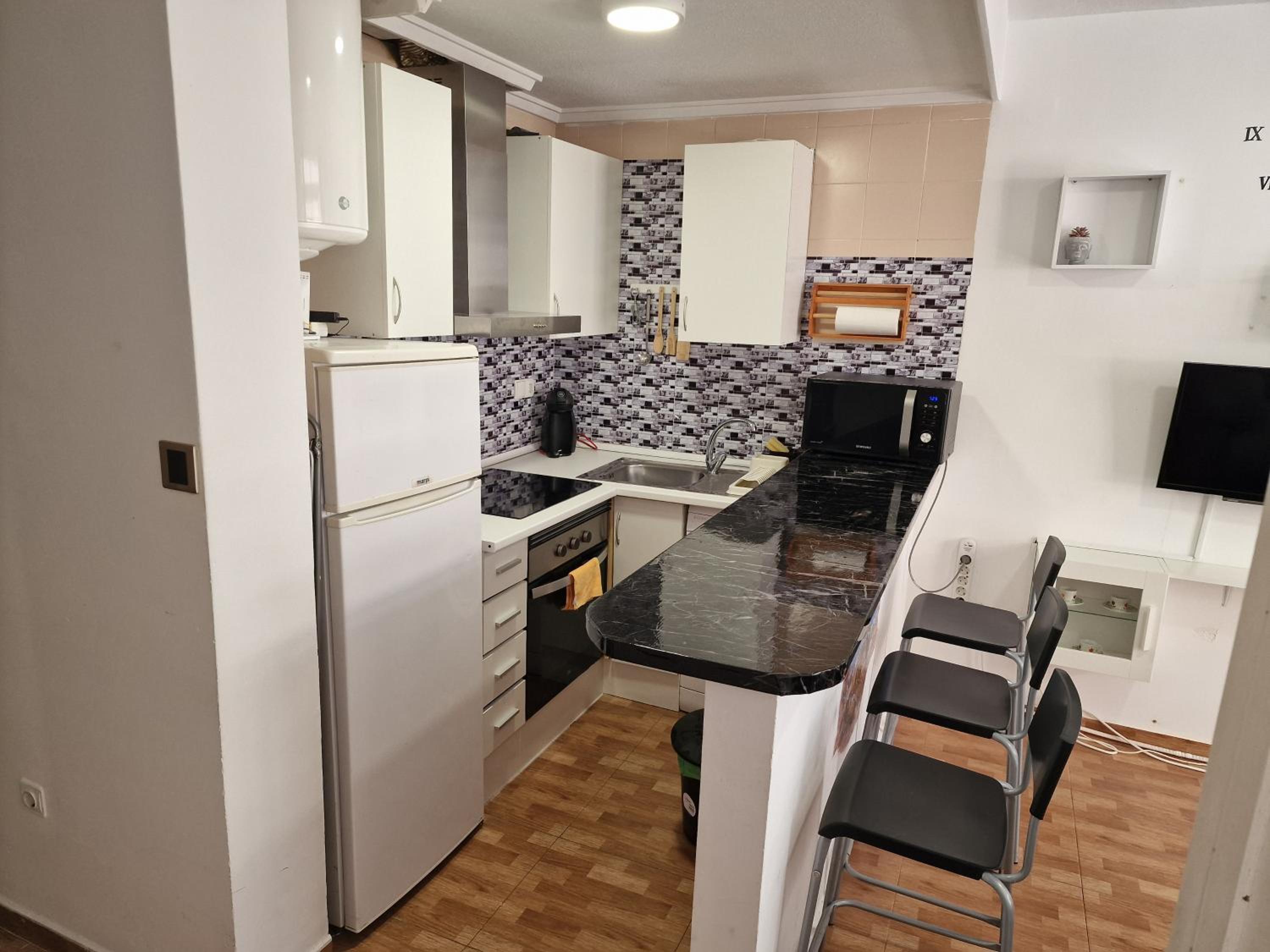 Apartment - Photo 12