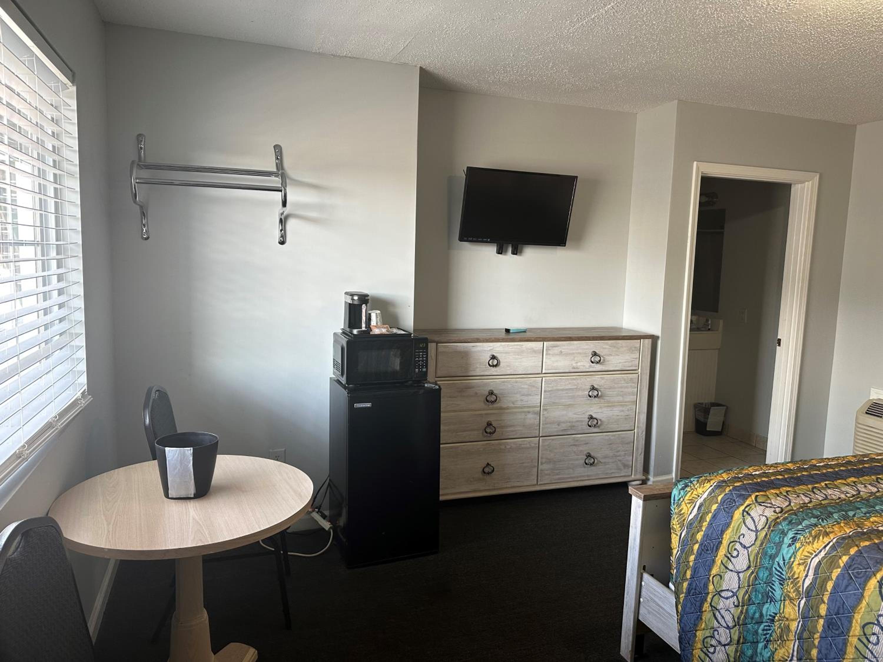 King Room - Disability Access photo 2
