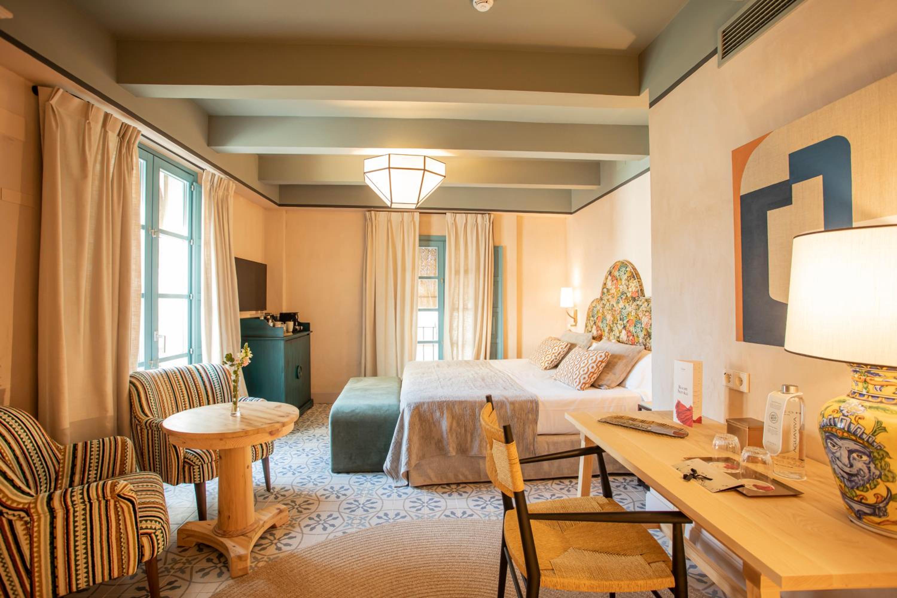 Superior King Room