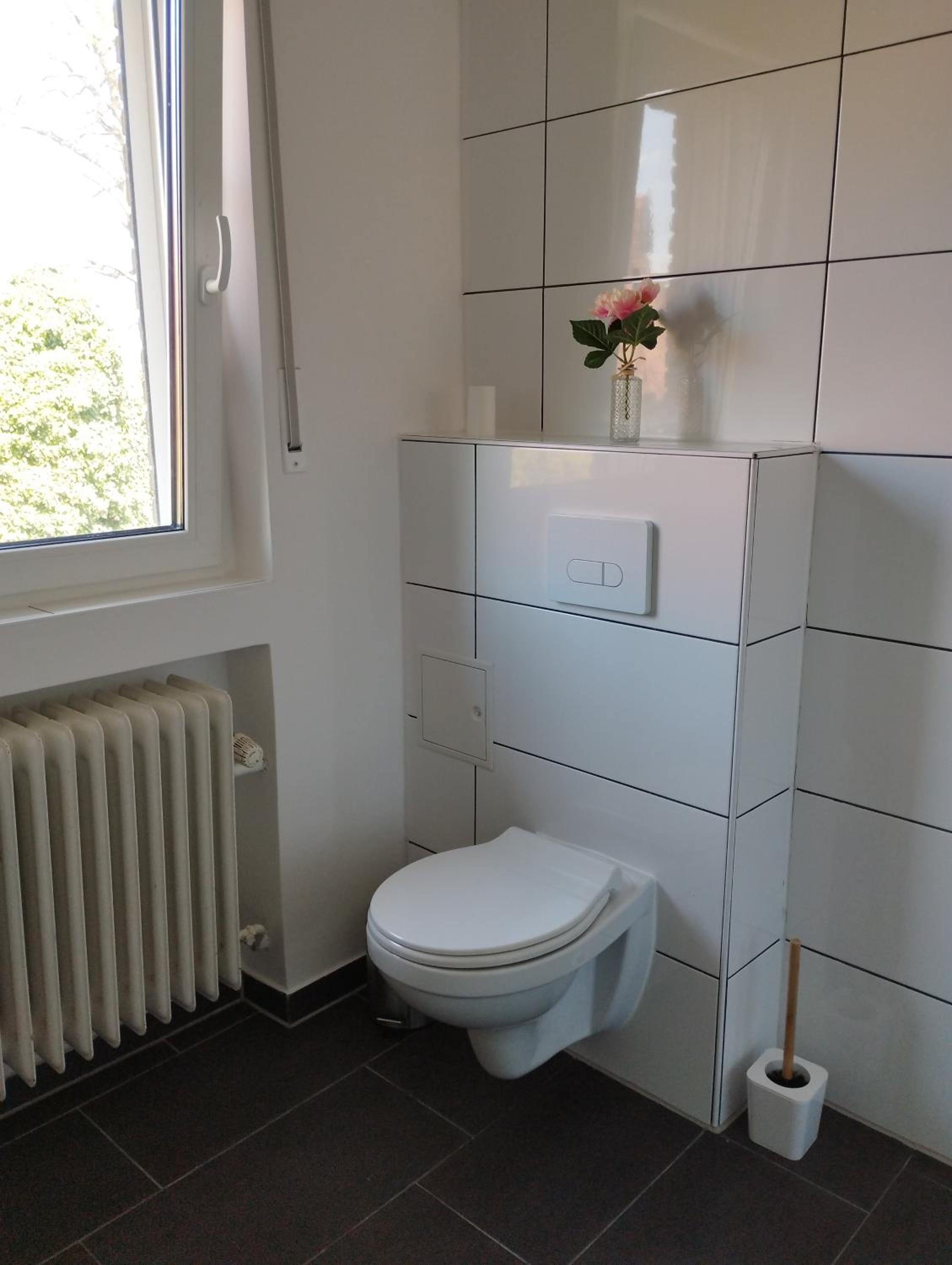 Single Room with Shared Bathroom photo 2