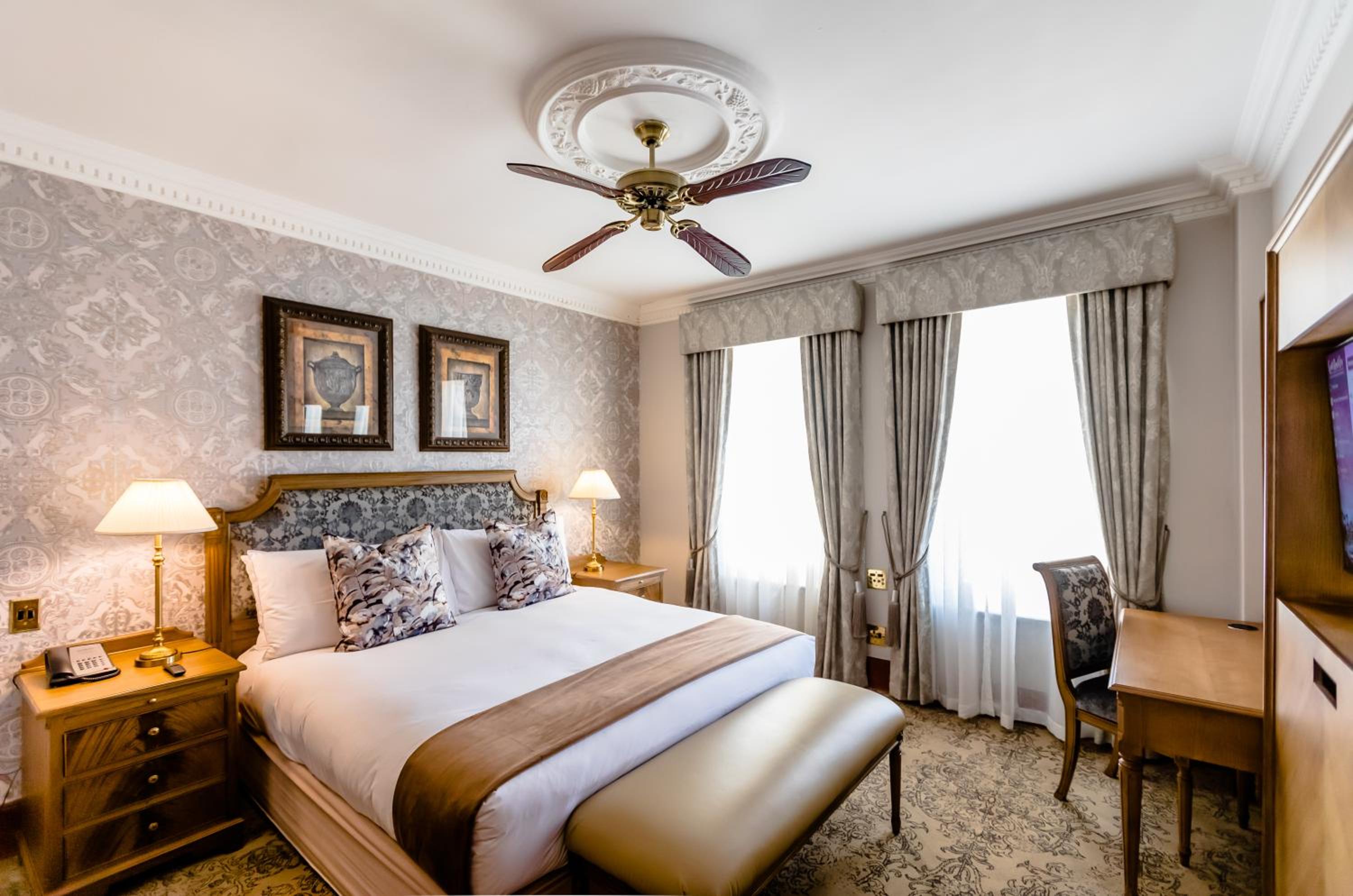 Executive Suite photo 1