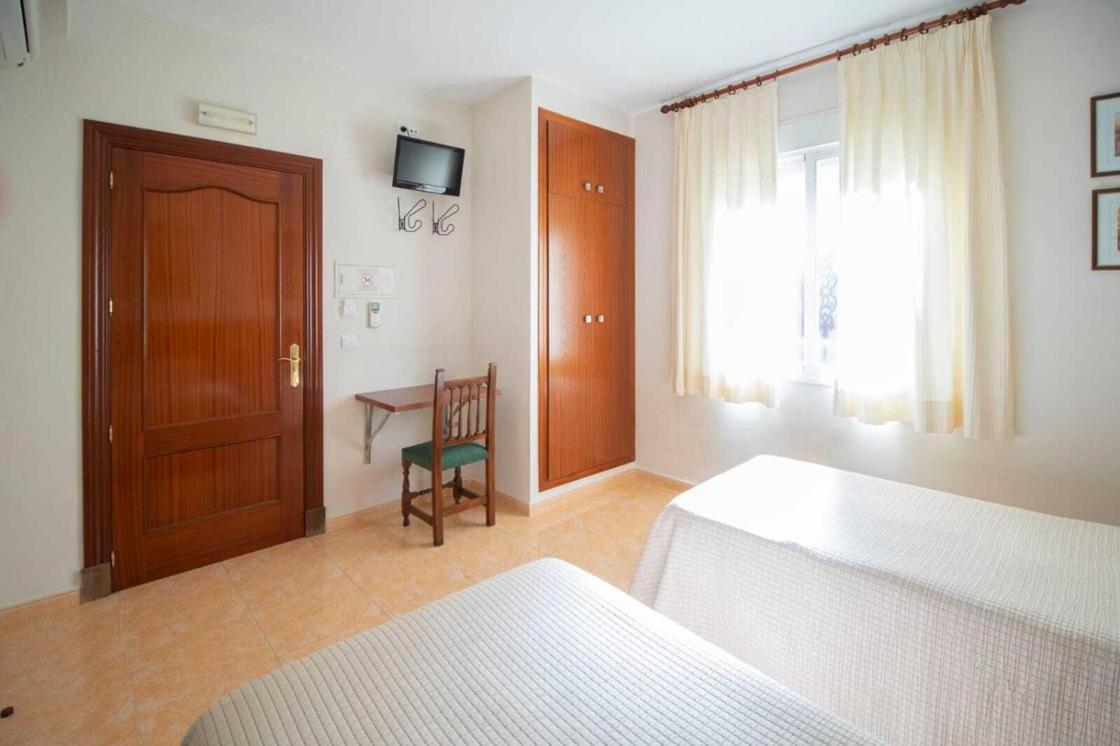 Comfort Triple Room photo 3