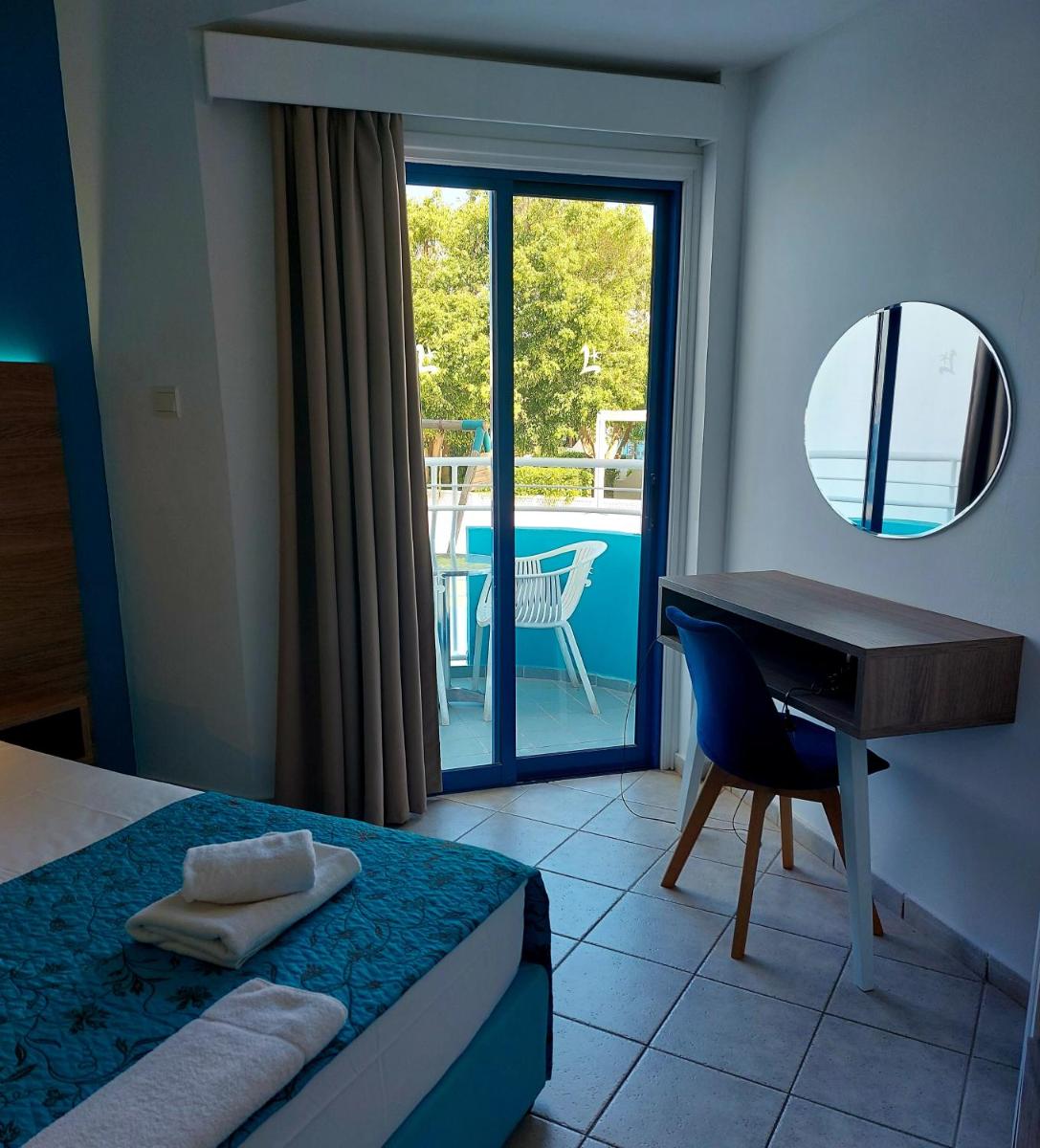 Standard Double Room photo 2