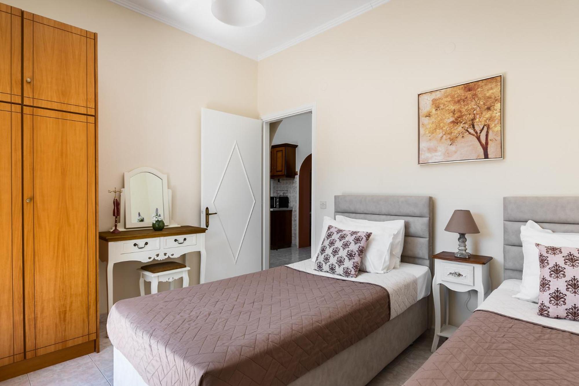 Two-Bedroom House with Sea View photo 3