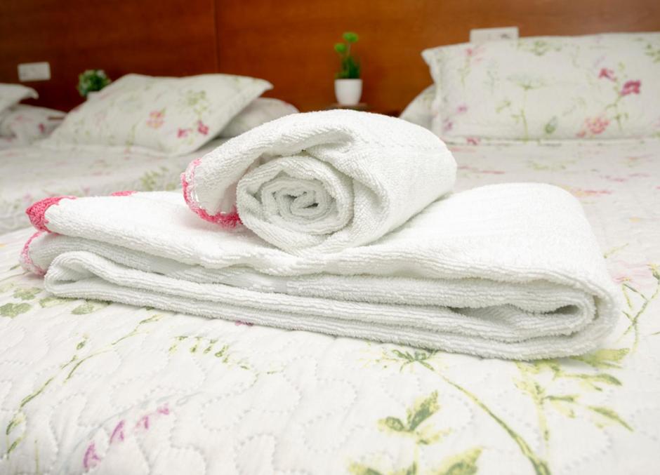 Habitación triple con baño