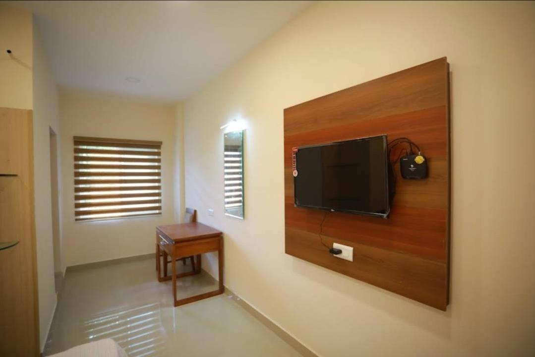Standard Double Room with Fan photo 3