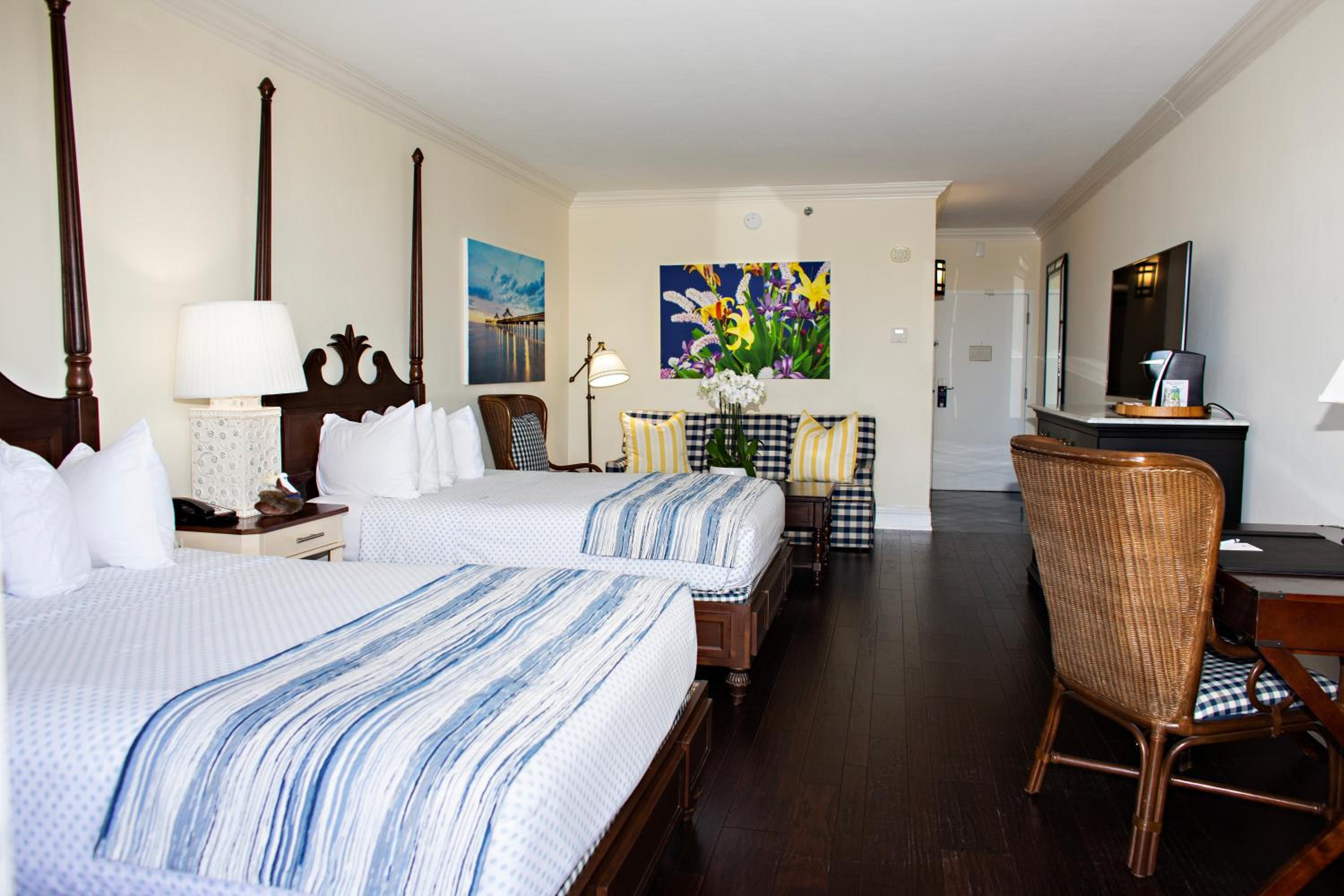 Double/ Double Room with City View - Photo 3