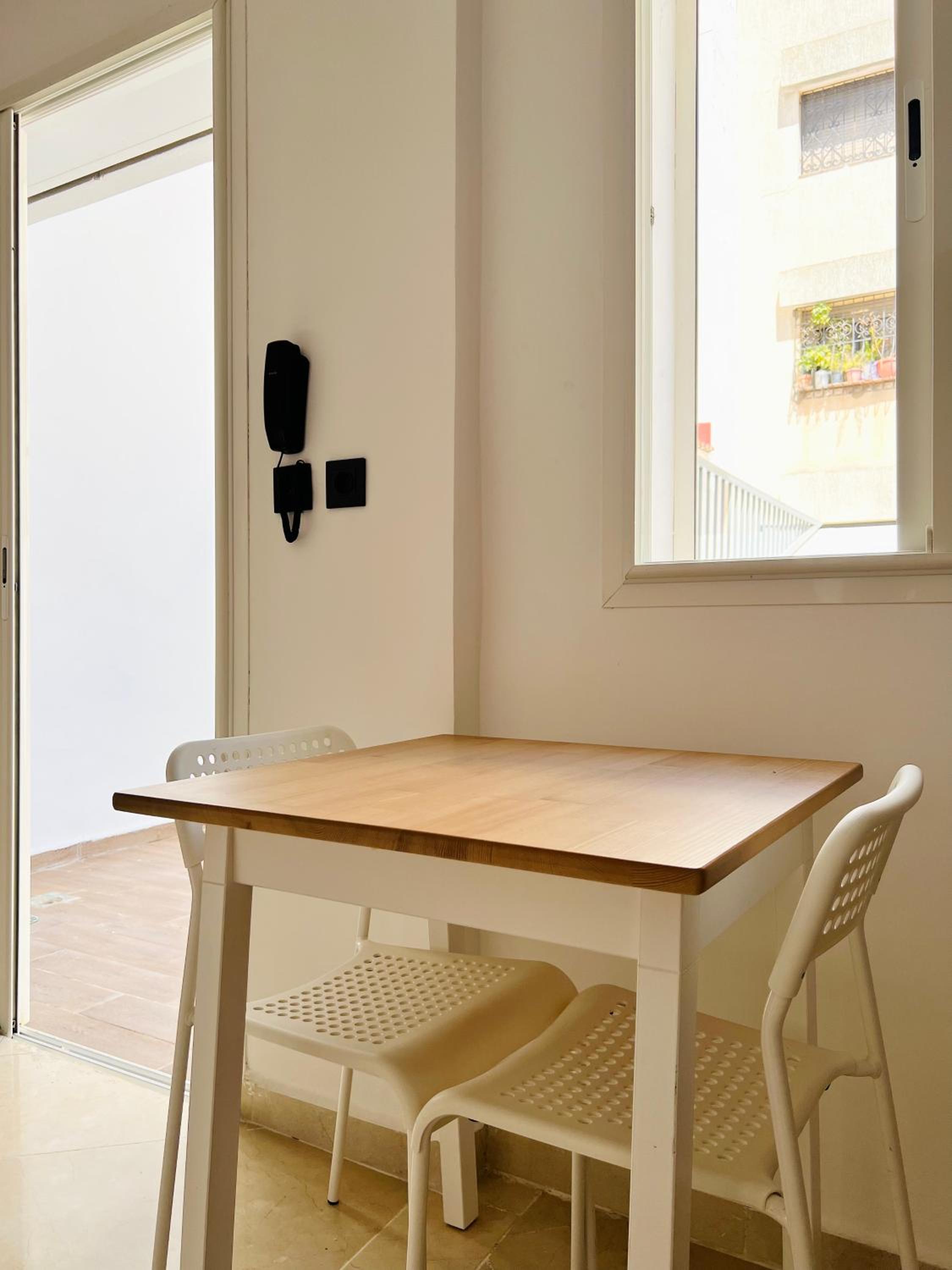 Studio with Terrace - Photo 9