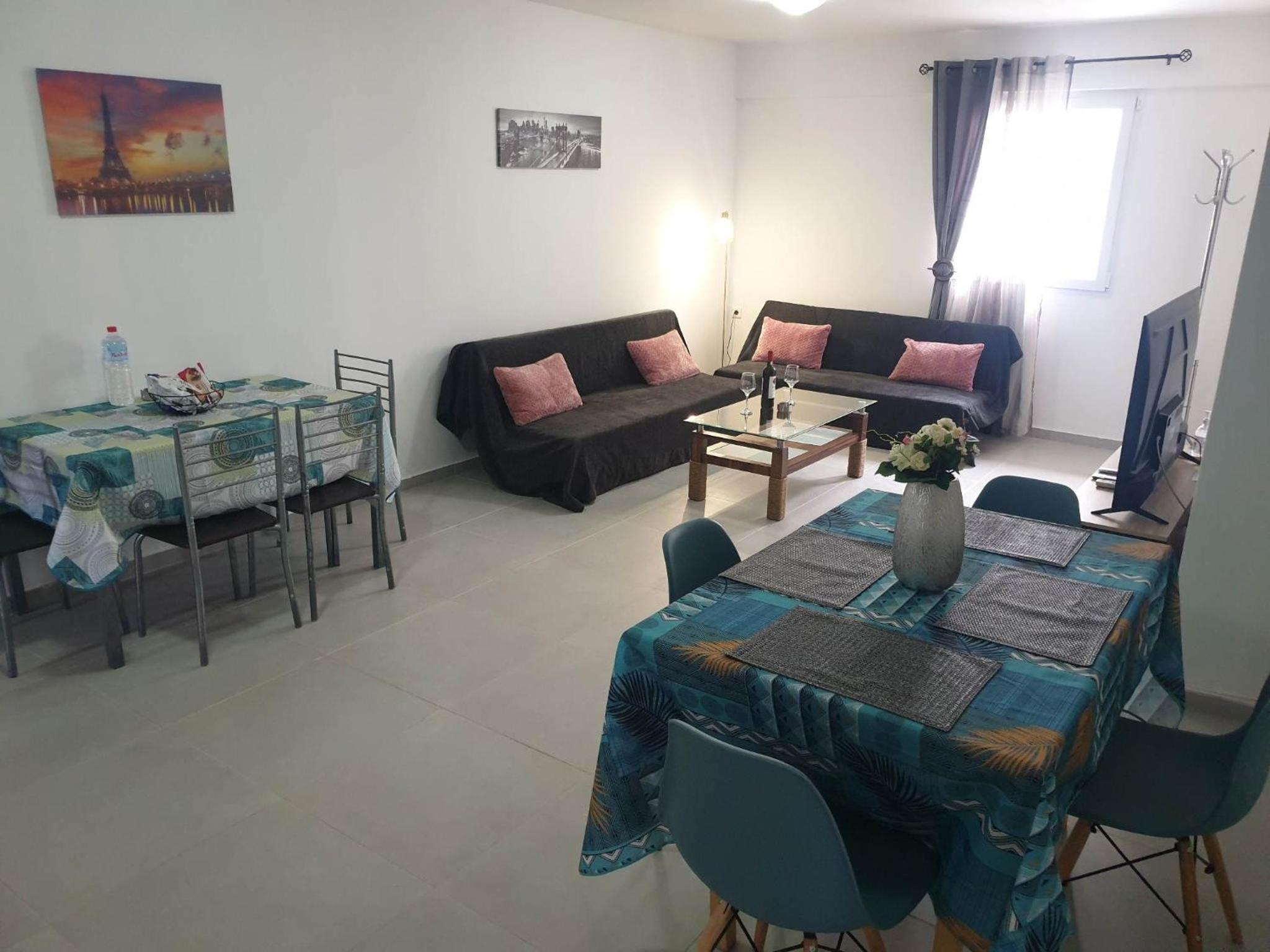 Three-Bedroom Apartment photo 2