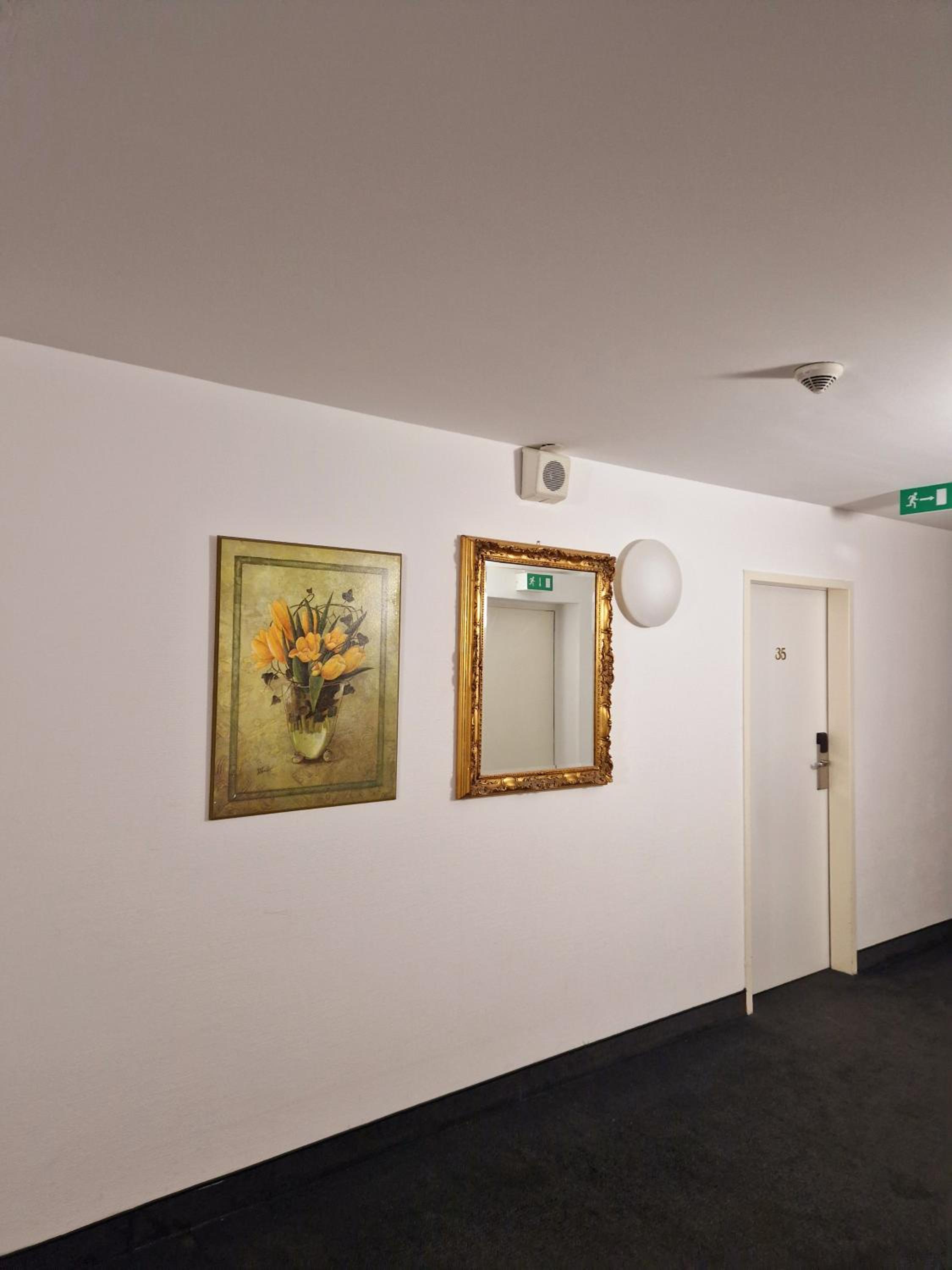 Single Room photo 3