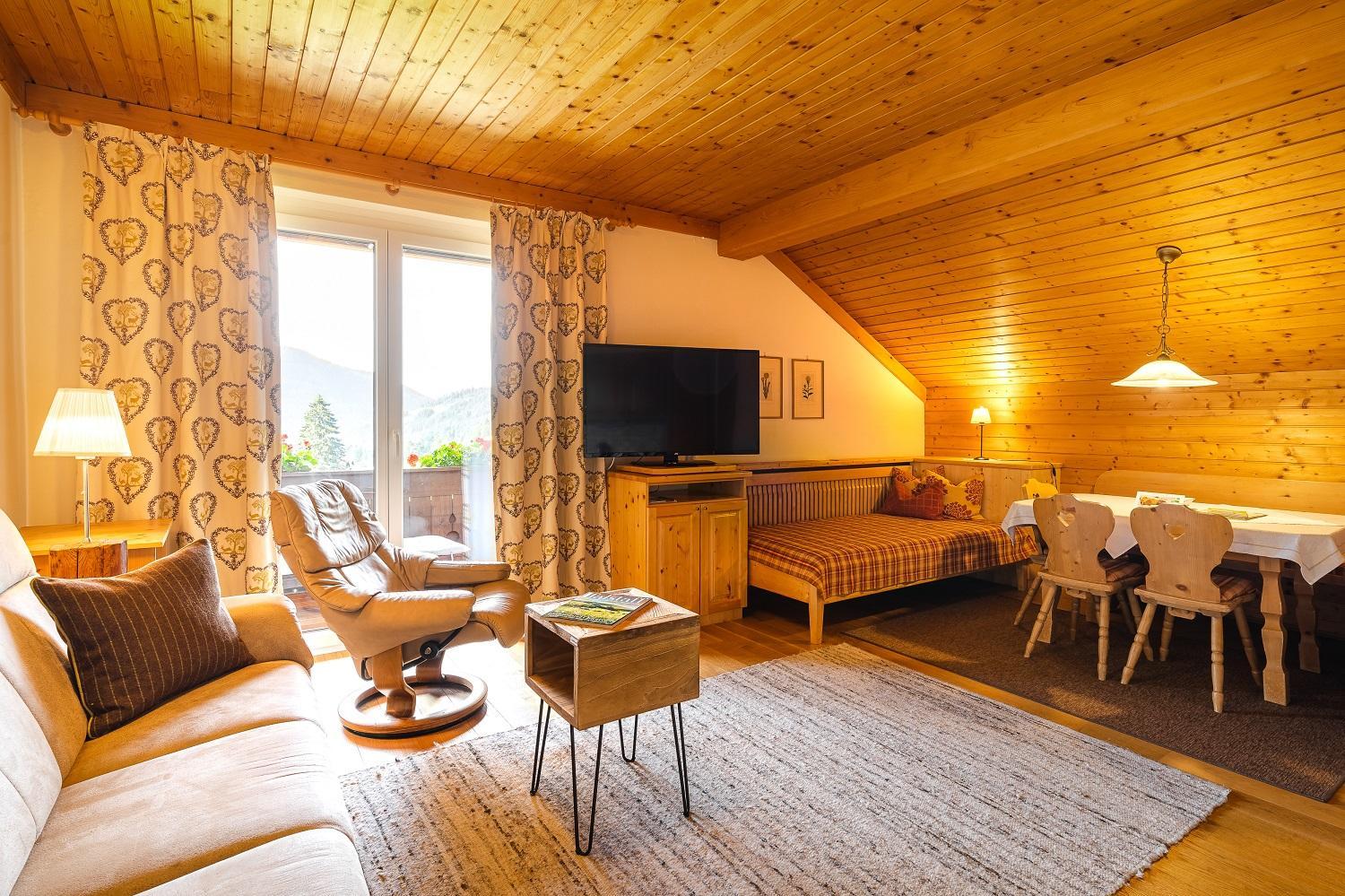 Large Two-Bedroom Apartment with Balcony photo 1