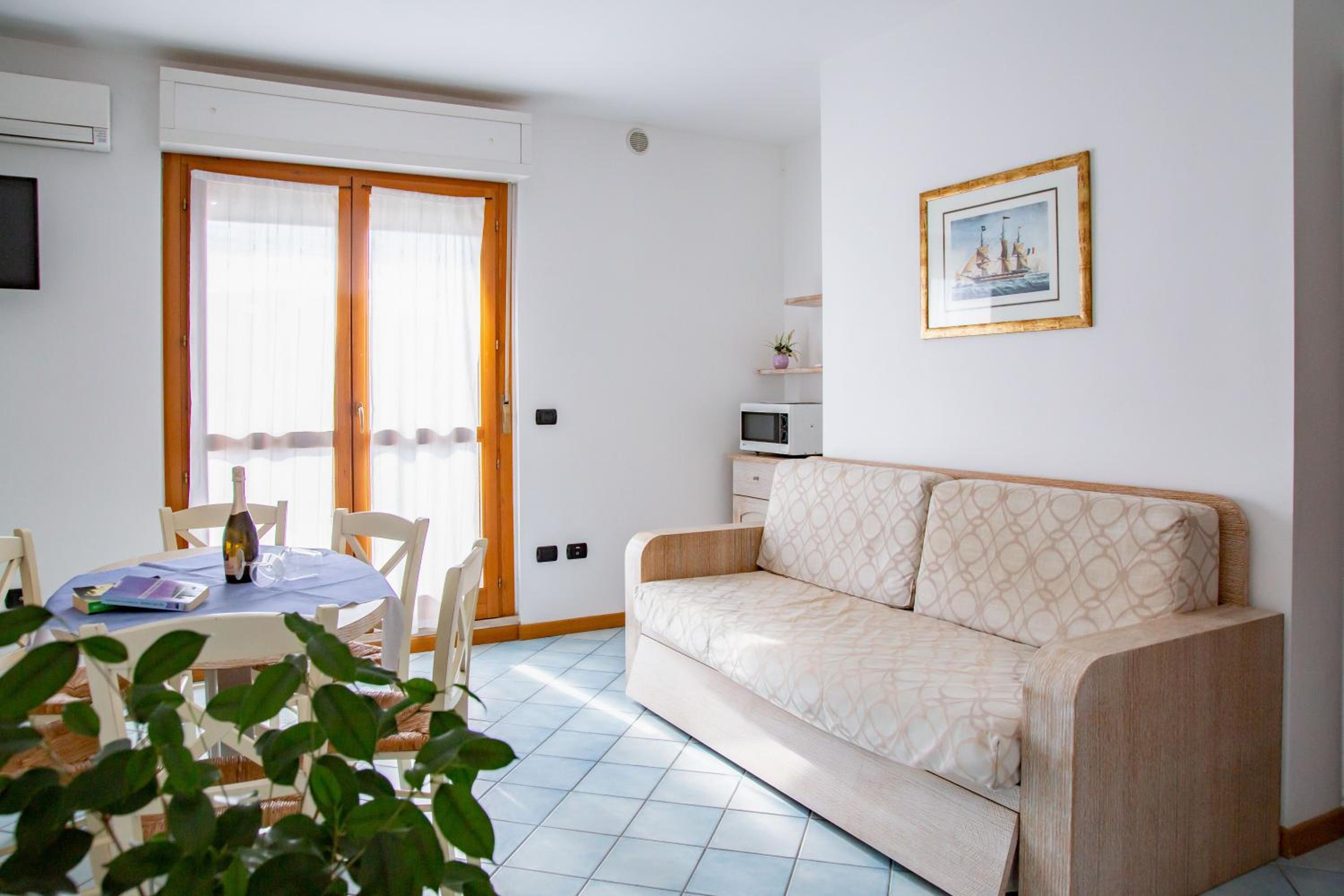 Superior Two-Bedroom Apartment with Sea View photo 1