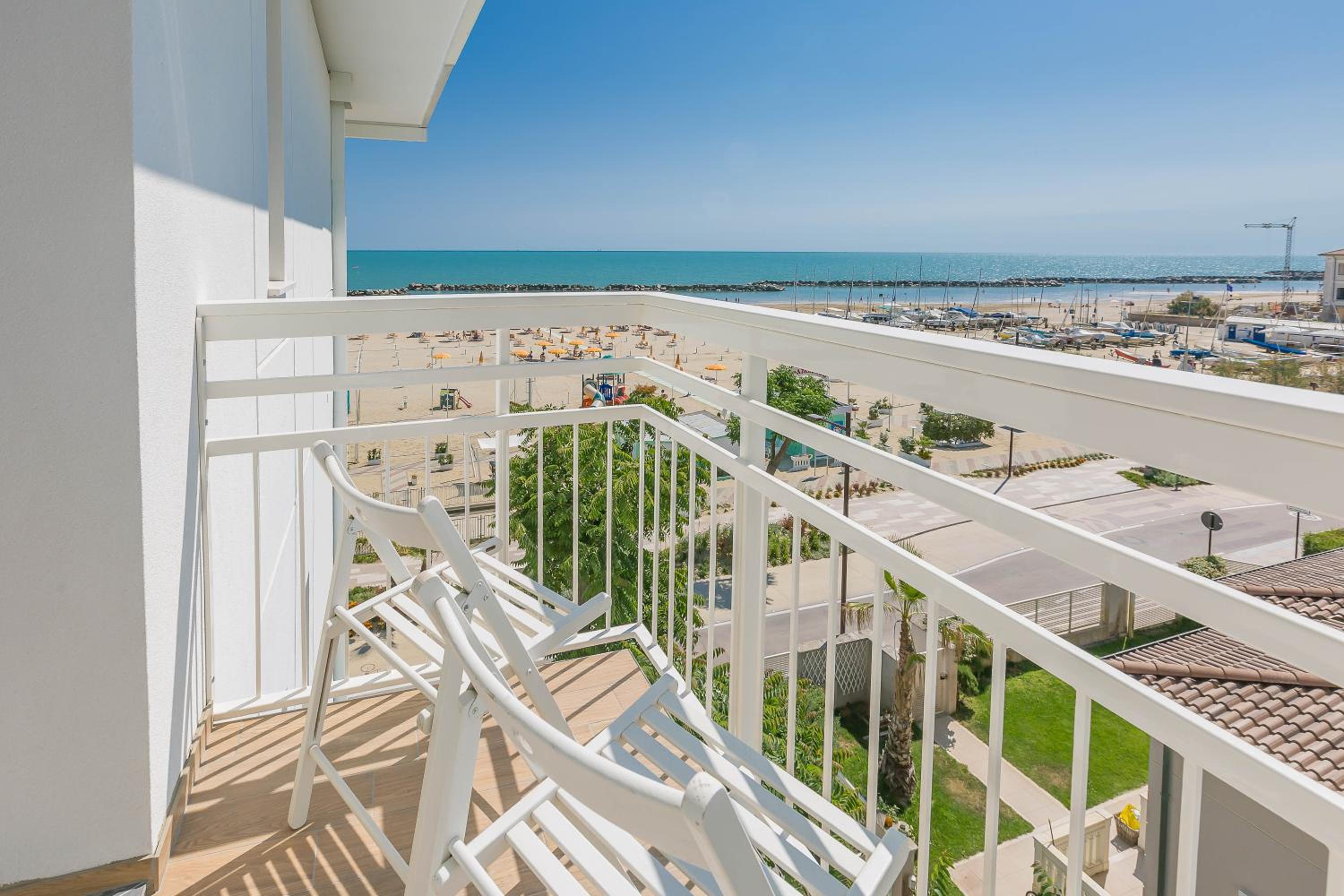 Triple Room with Sea View