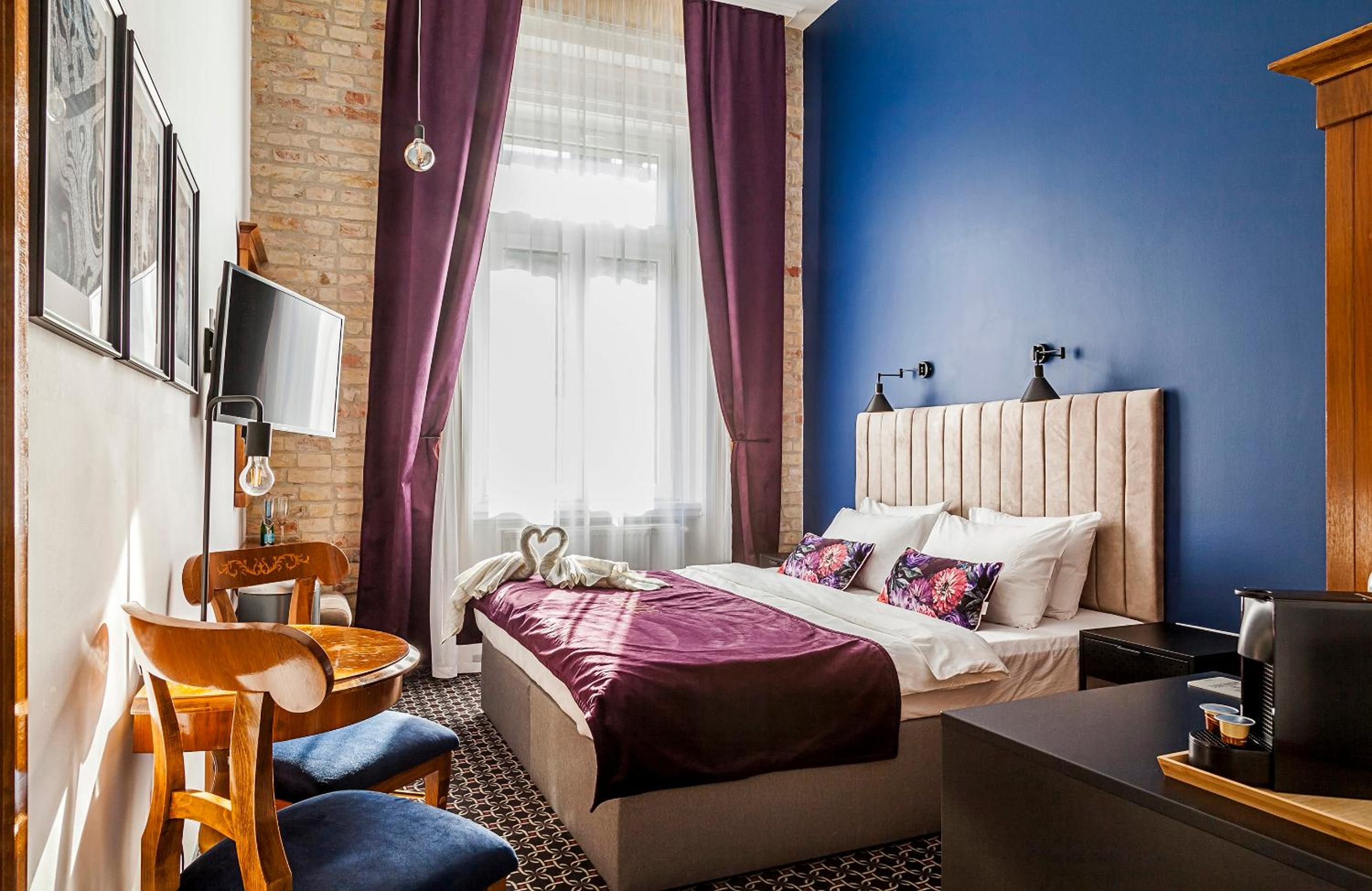 Standard Double Room with View