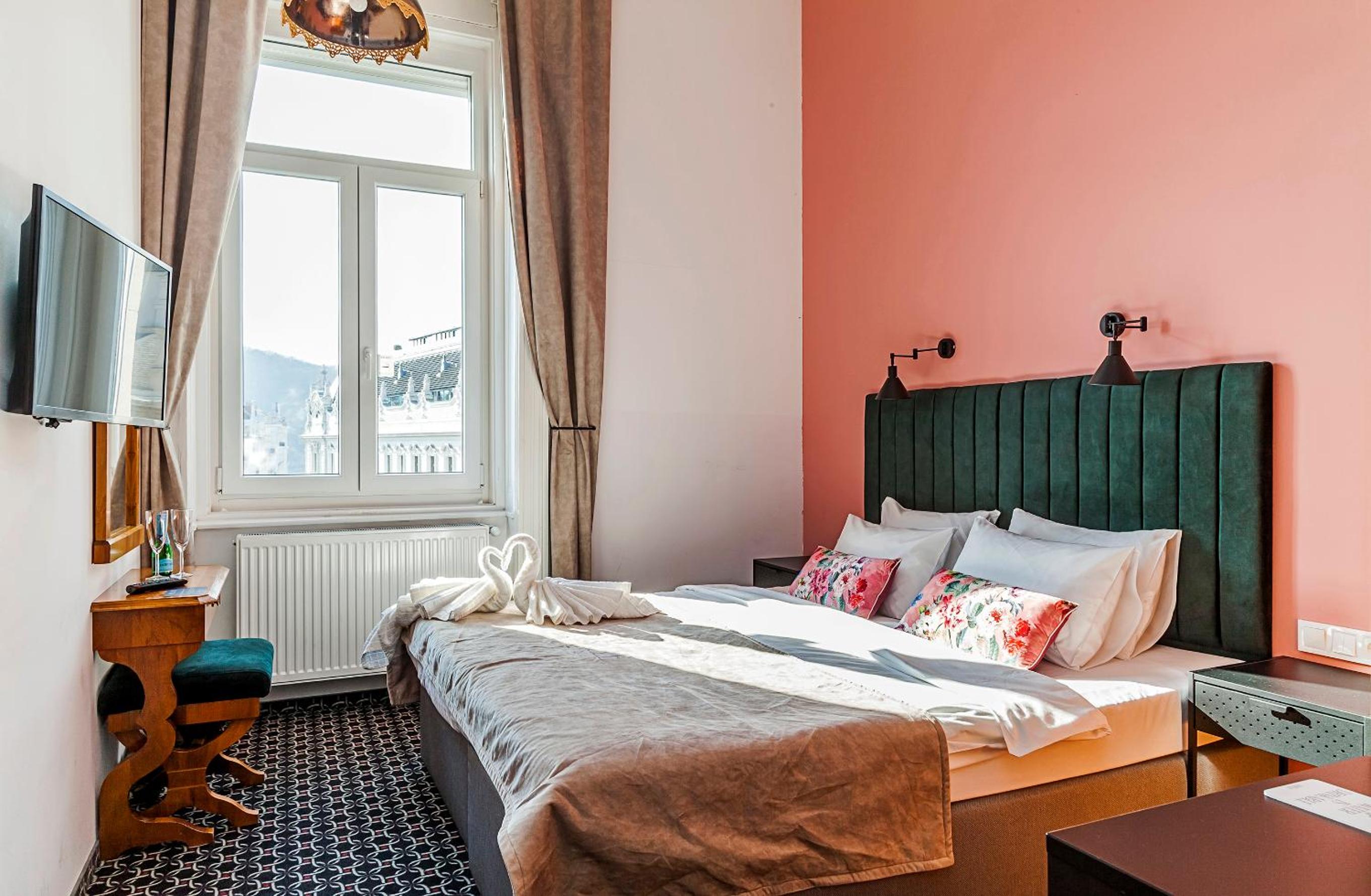 Standard Double Room with View