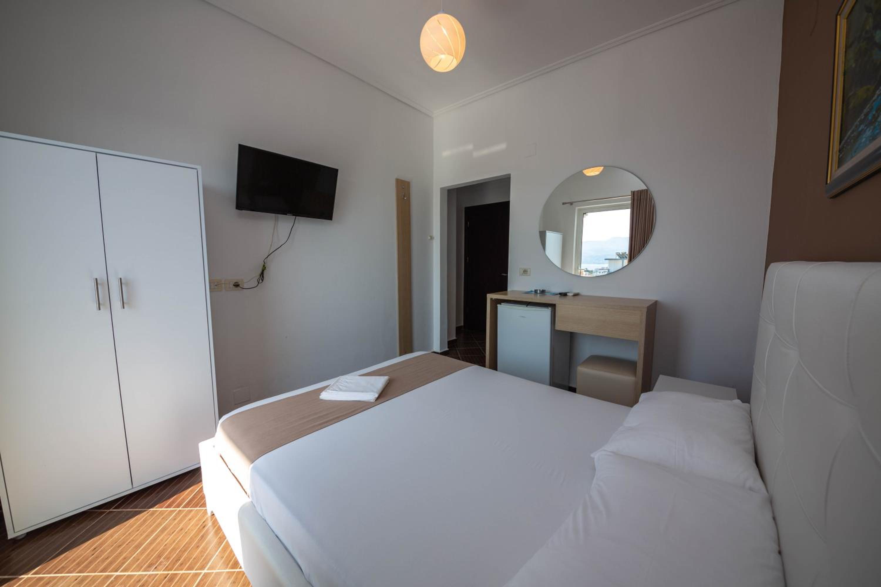 One Bedroom Family Apartment With Balcony photo 3