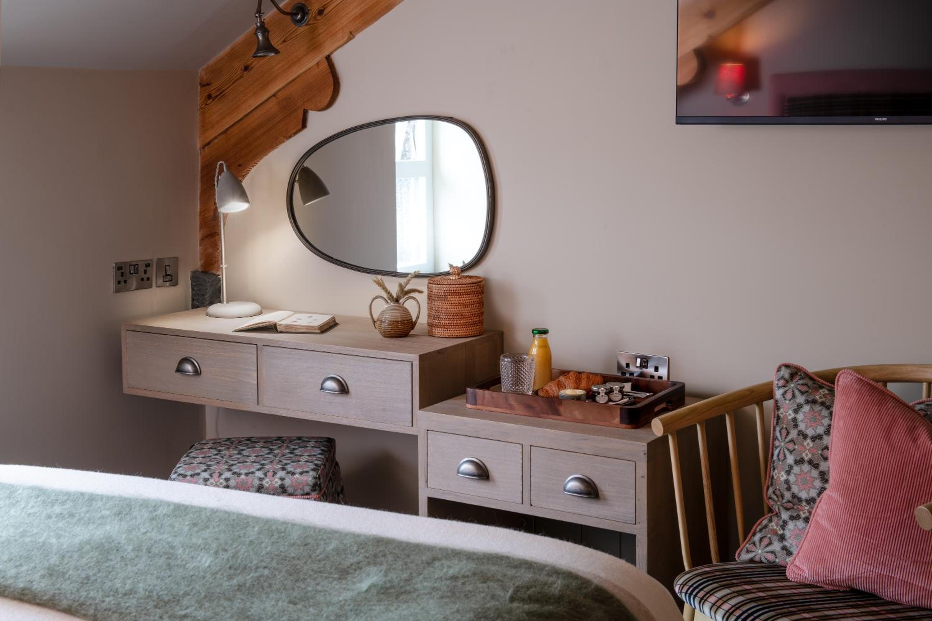 Manor House Signature Double Room - Photo 3