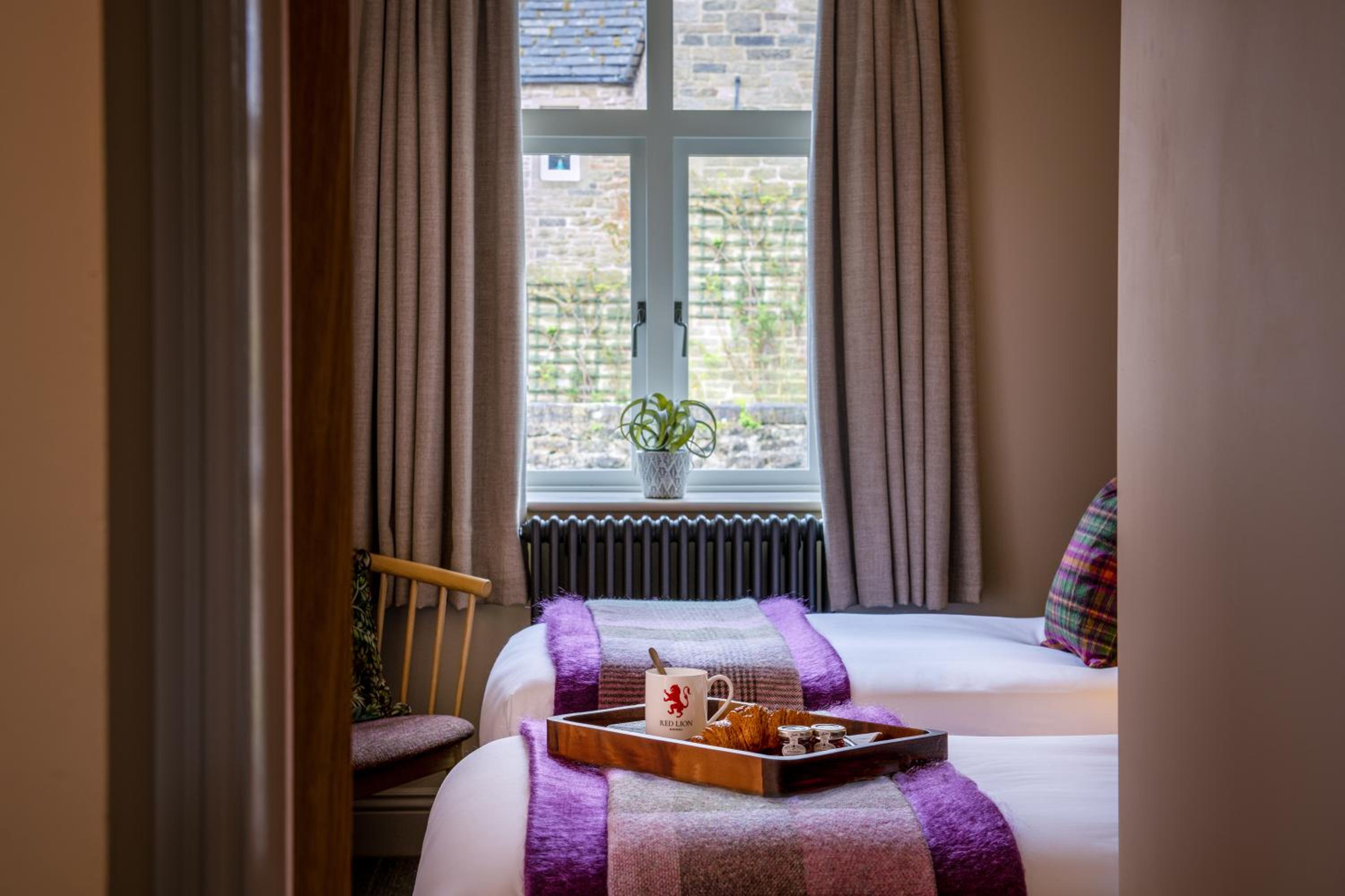 Manor House Wharfedale Room - Photo 7