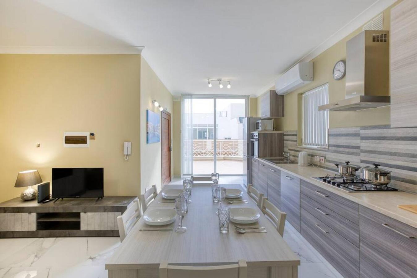 Apartment with Sea View