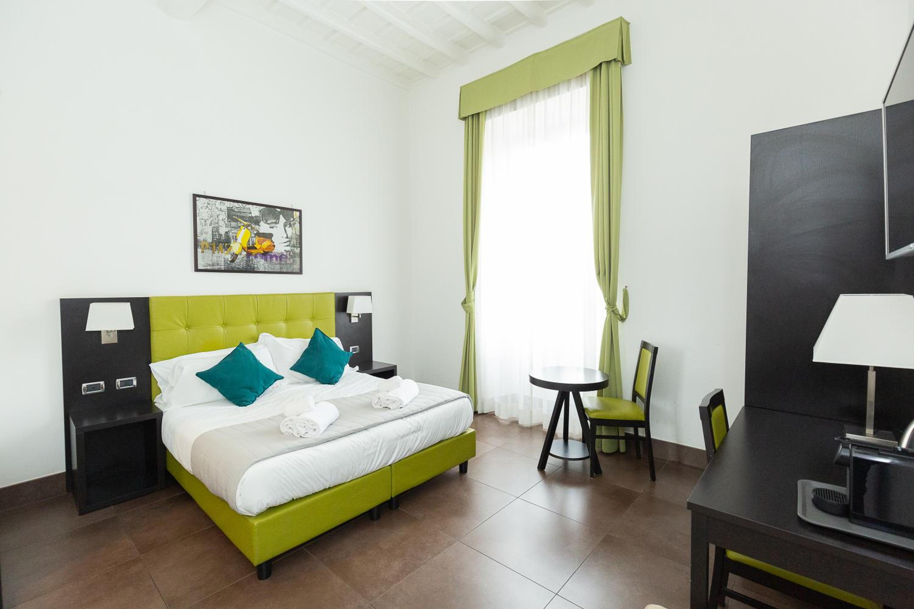 Deluxe Double or Twin Room photo 1