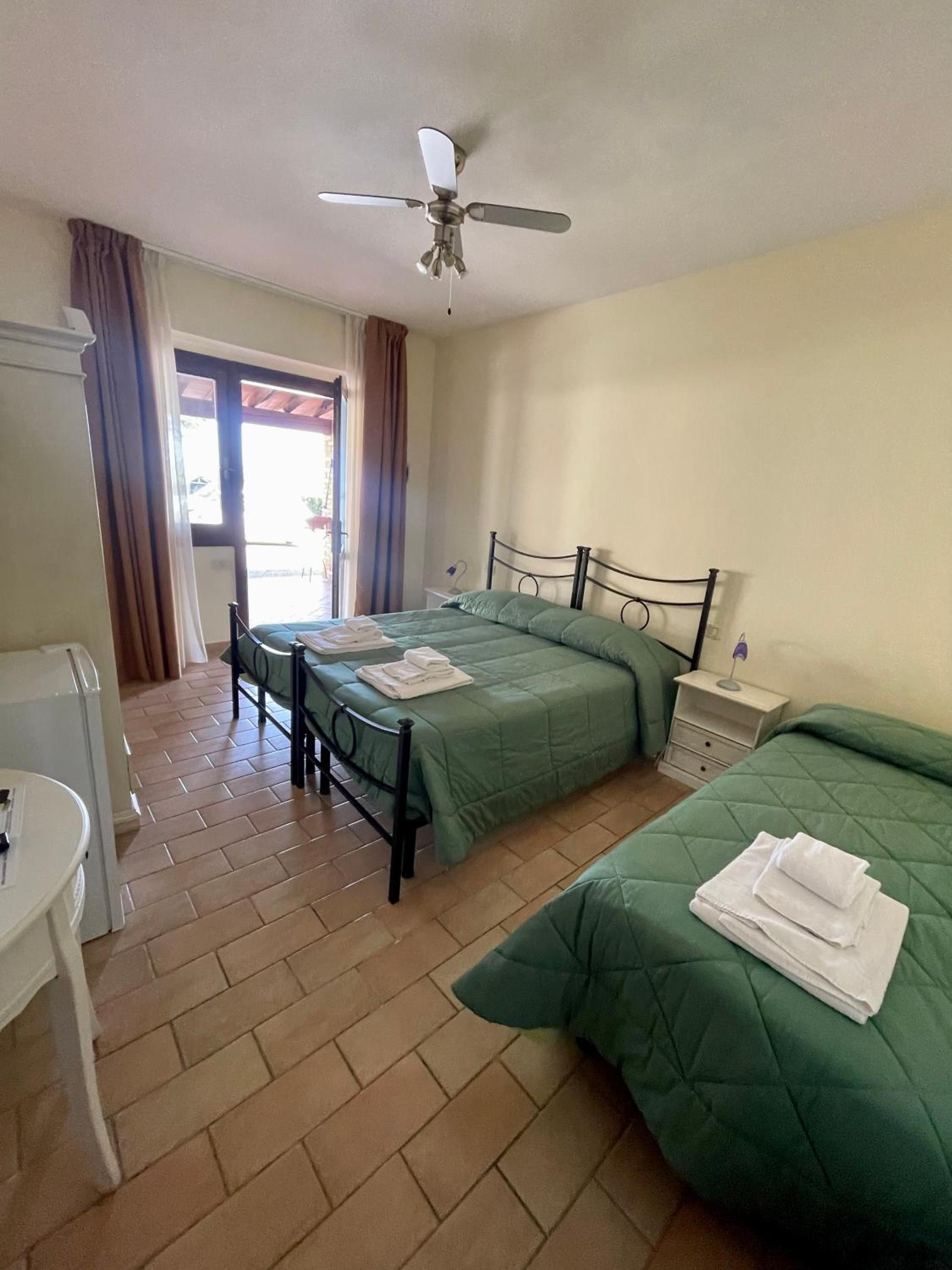 Triple Room photo 2