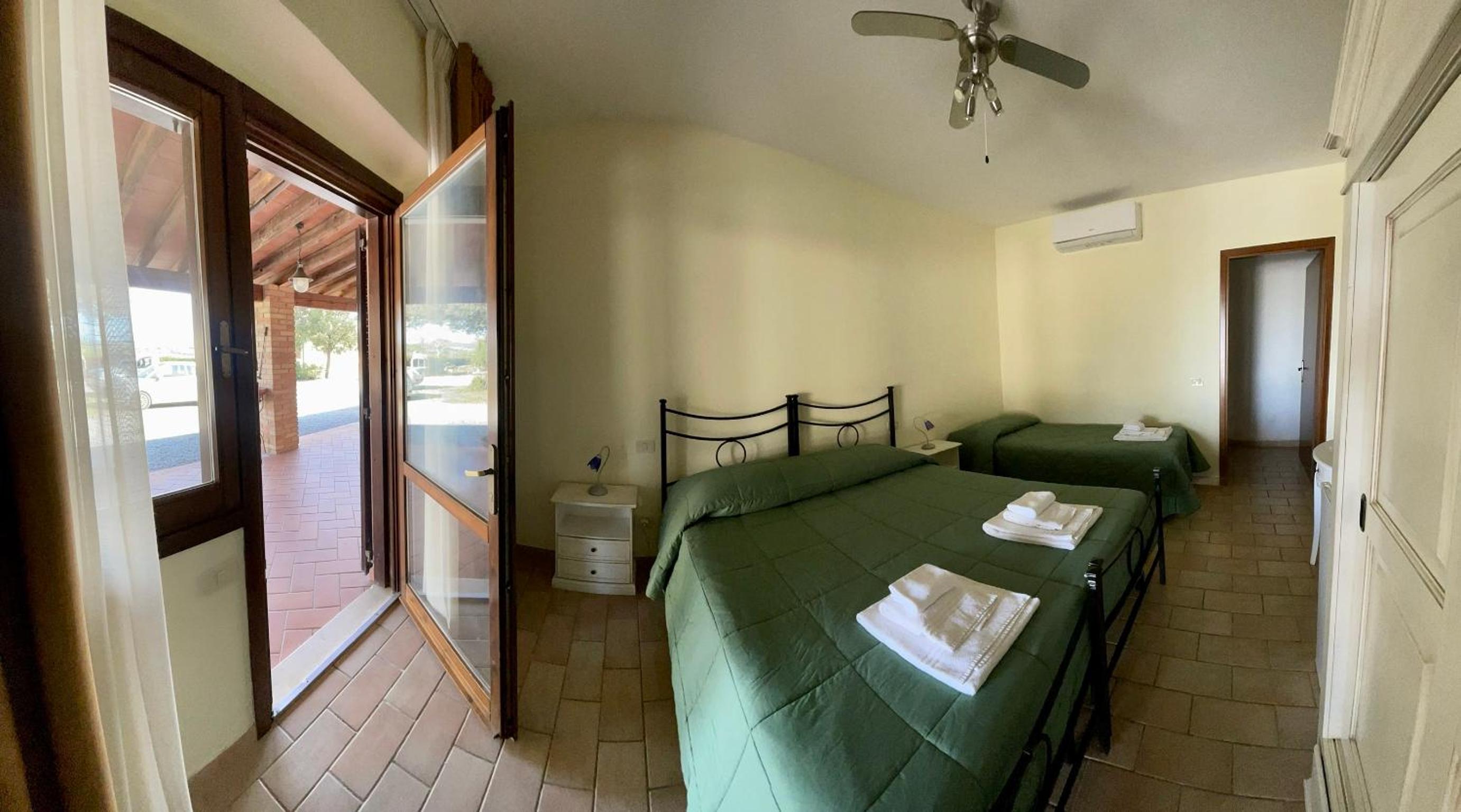 Triple Room photo 3