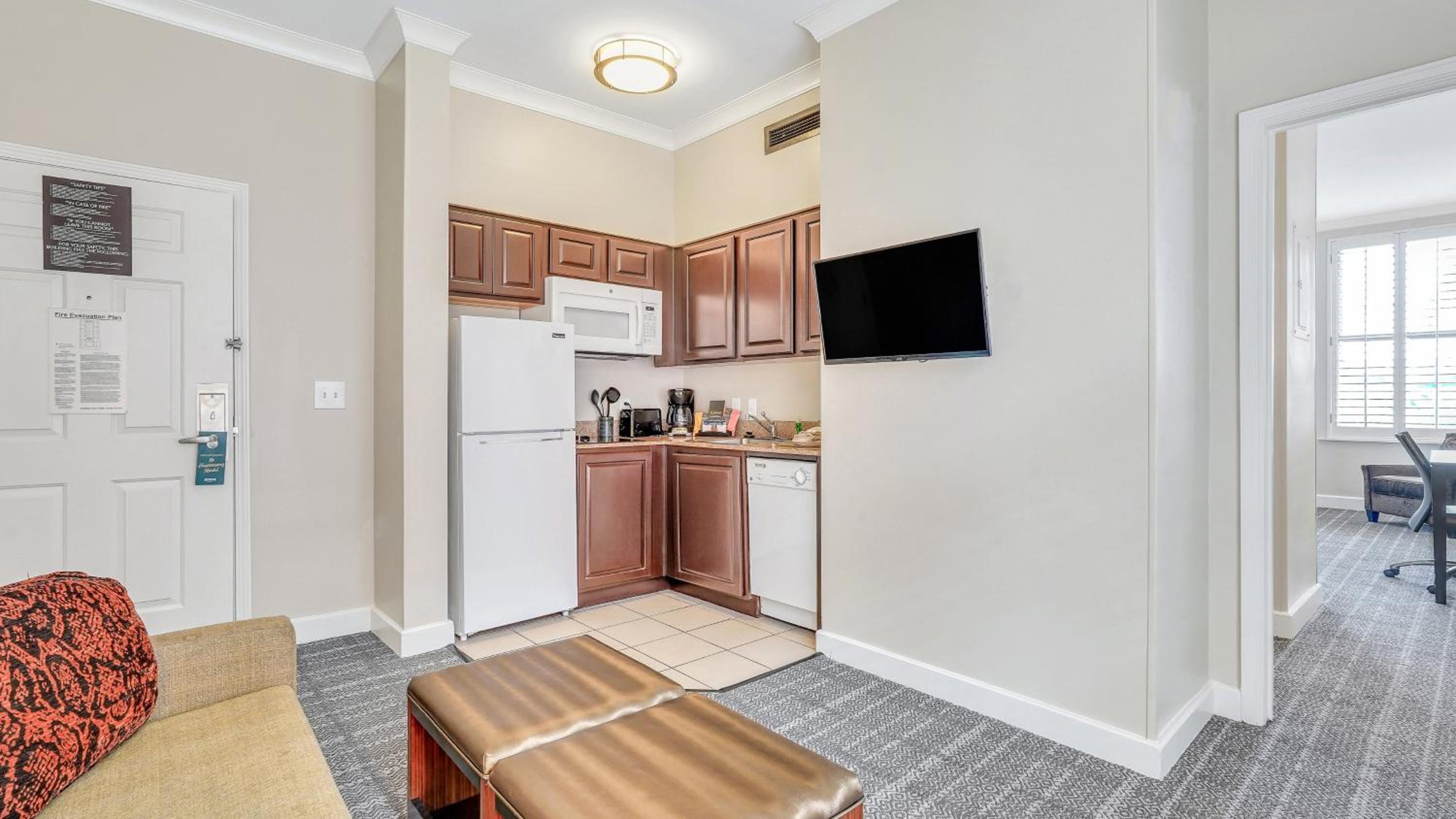 One-Bedroom King Suite with City View