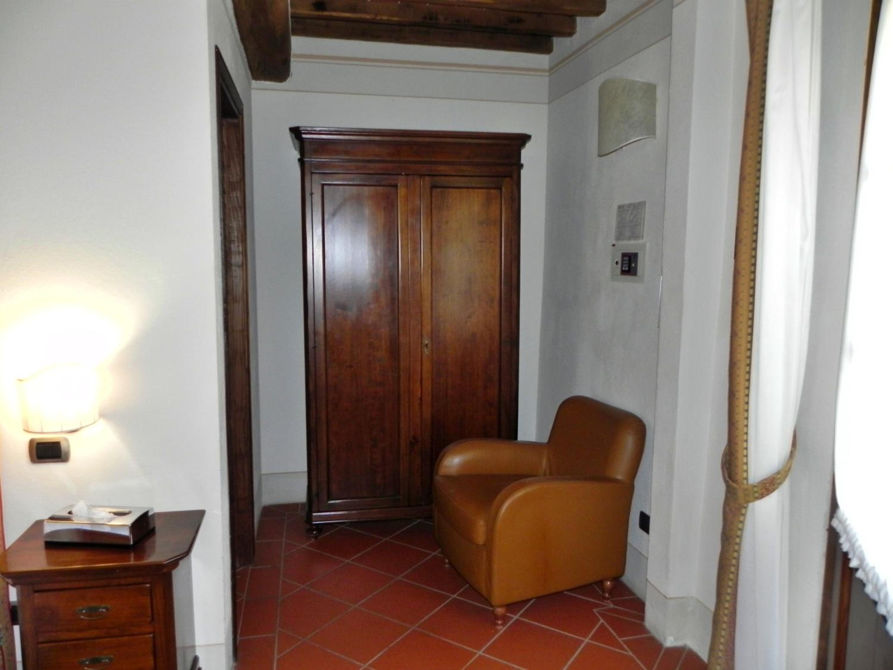 Large Twin Room photo 3