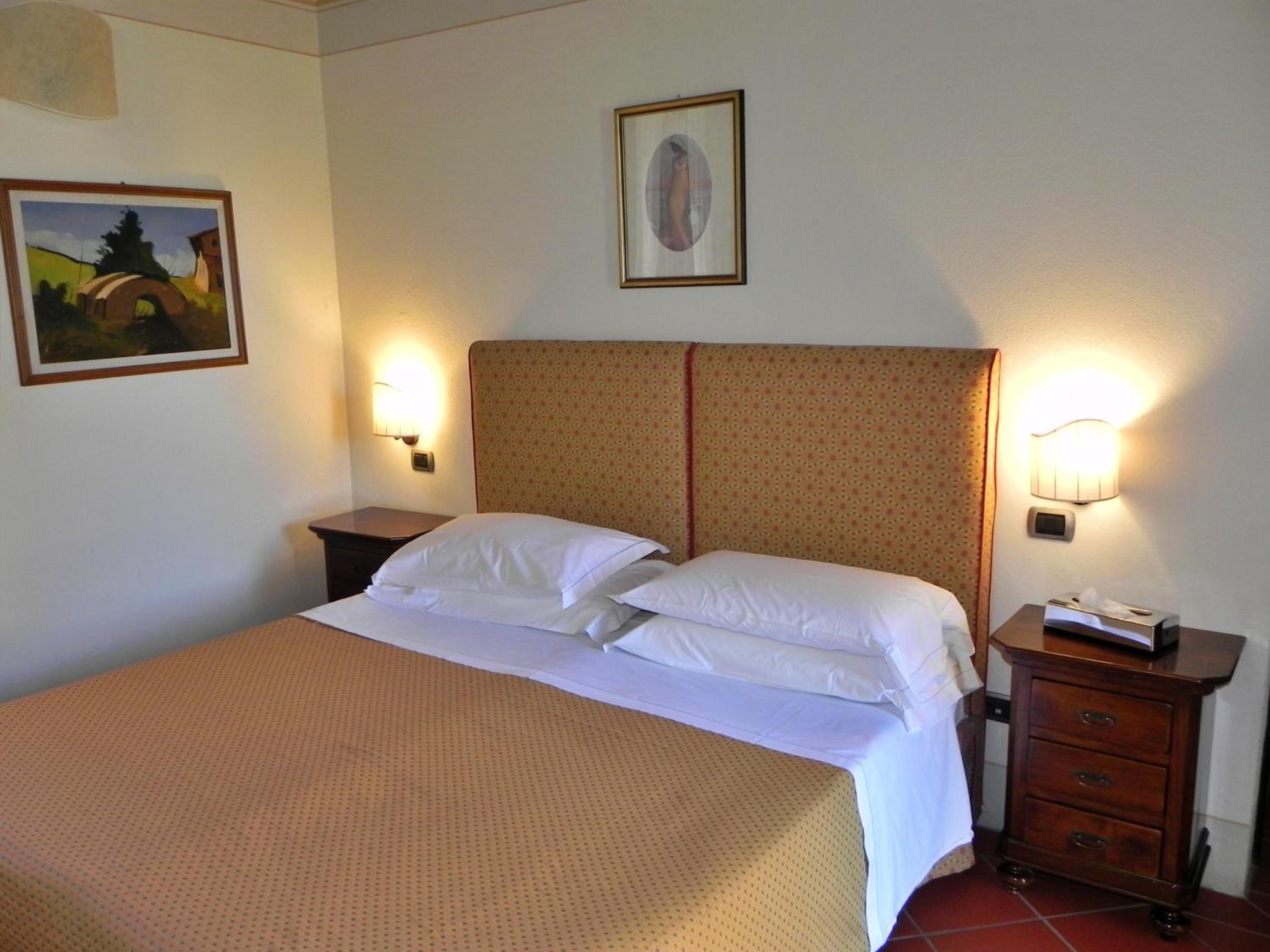 Large Twin Room photo 2