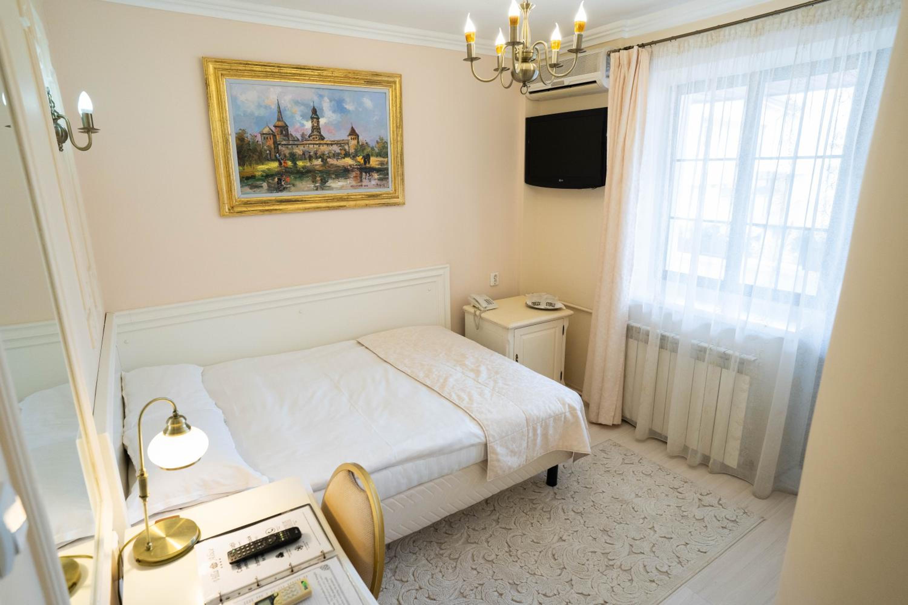 Single Room with Terrace