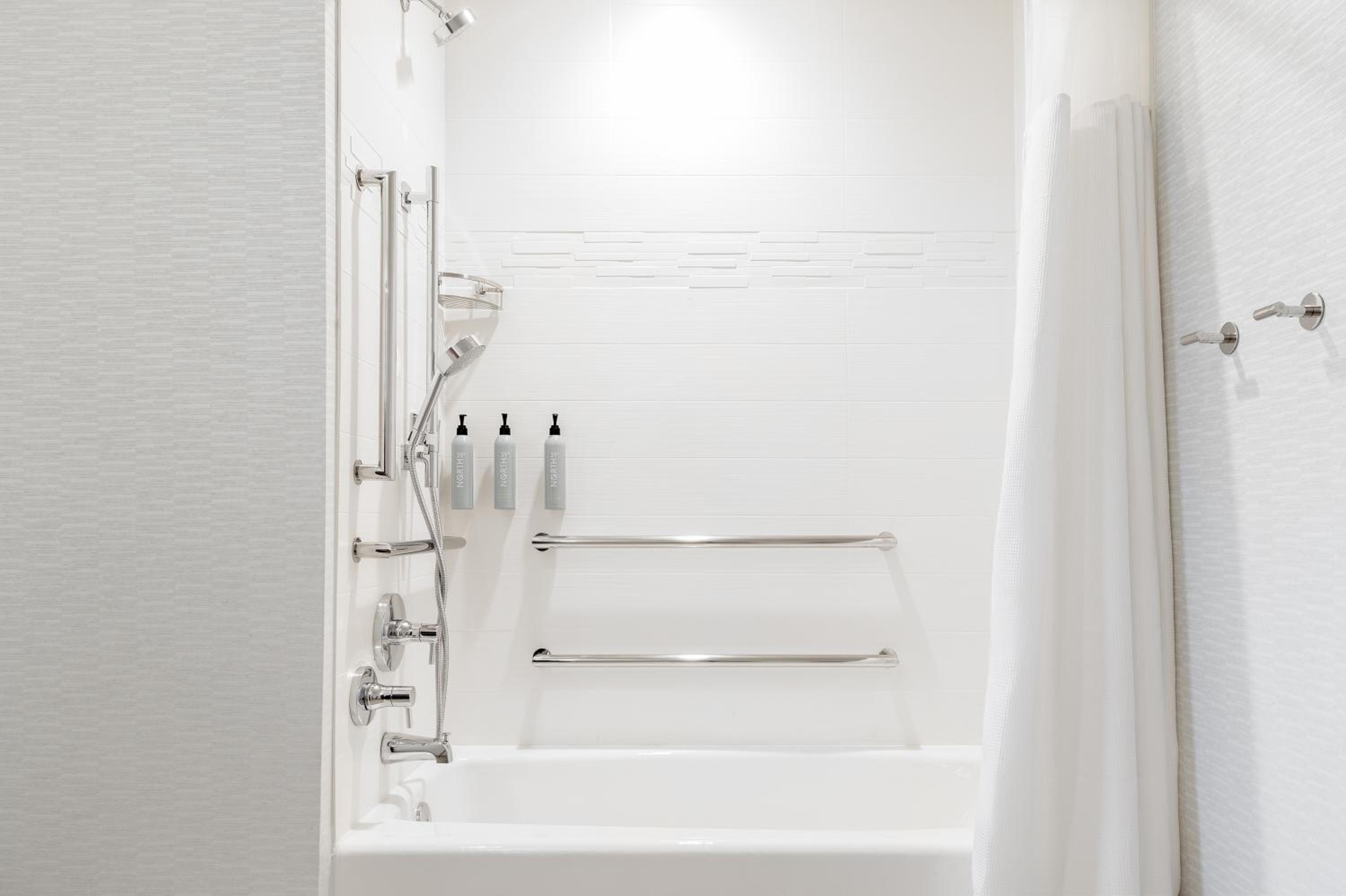 King Studio Suite with Sofa Bed and Adapted Tub - Mobility and Hearing Accessible